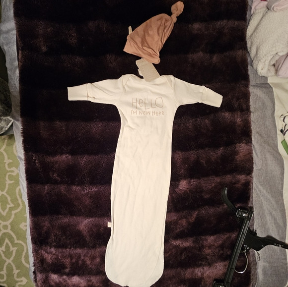 Newborn knot gown | Poshmark