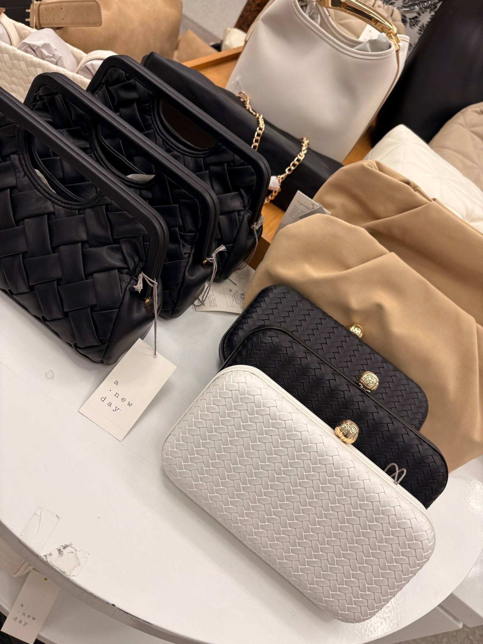 #target #targetstyle #bag #purse #targetfinds 

#LTKSeasonal #LTKStyleTip #LTKItBag