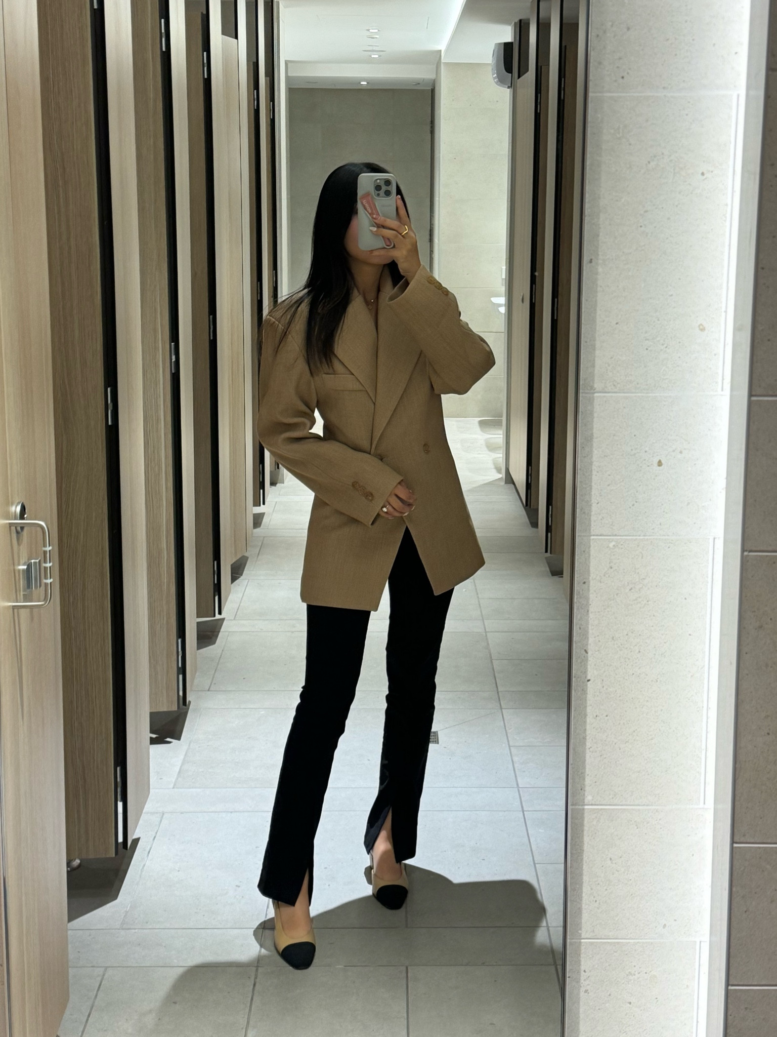 The blazer you all NEEEED! From Source Unknown in size XS/S - I’m 160cm for reference 

#LTKworkwear