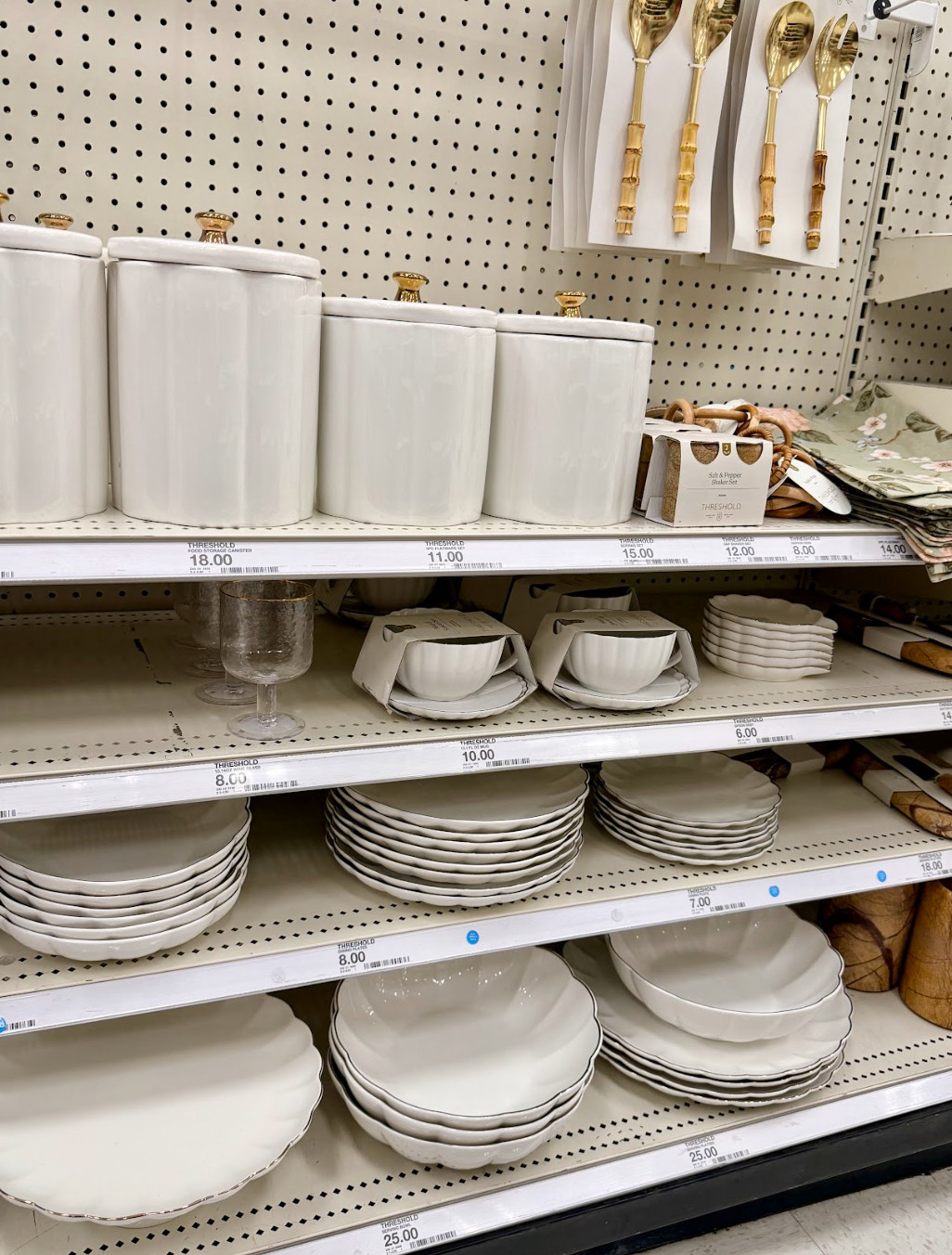 How stunning is this tableware from Target?? And so affordable too! 

 #LTKHome
