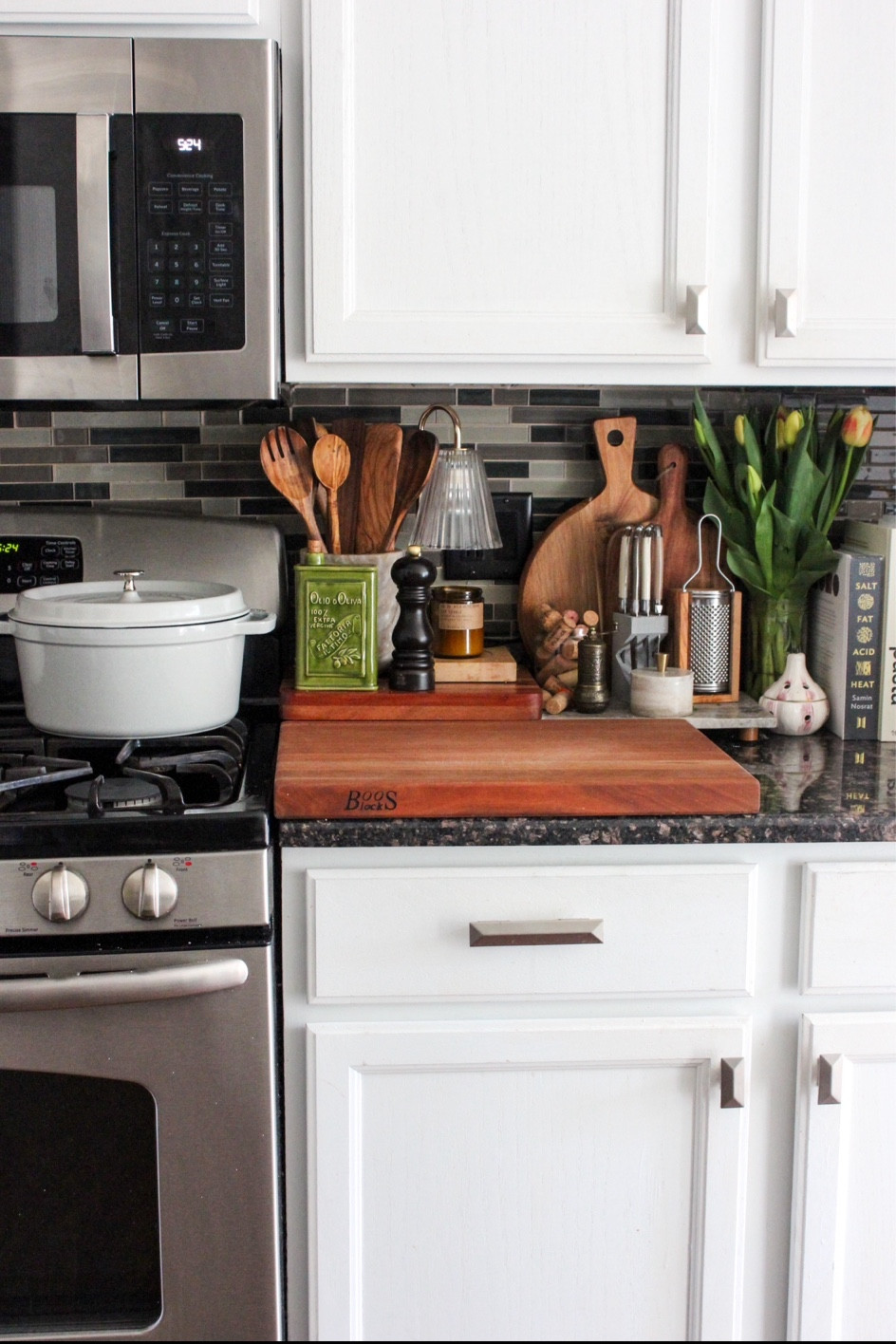 My cozy cooking nook 


#LTKfindsunder100 #LTKfindsunder50 #LTKhome