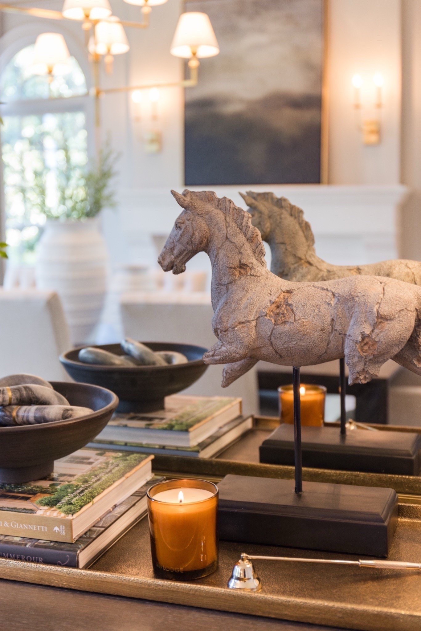 Modern table decor featuring some of my favorite decor pieces! 

horse statue  candles  decor books  home decor  minimalist  neutrals modern home decor  bowl  ArchedManor #archedmanor #modernhome #neutralhome #homedecor #casualstyle #neutralstyle #equestrian #equestriandecor 



#LTKSeasonal #LTKHome