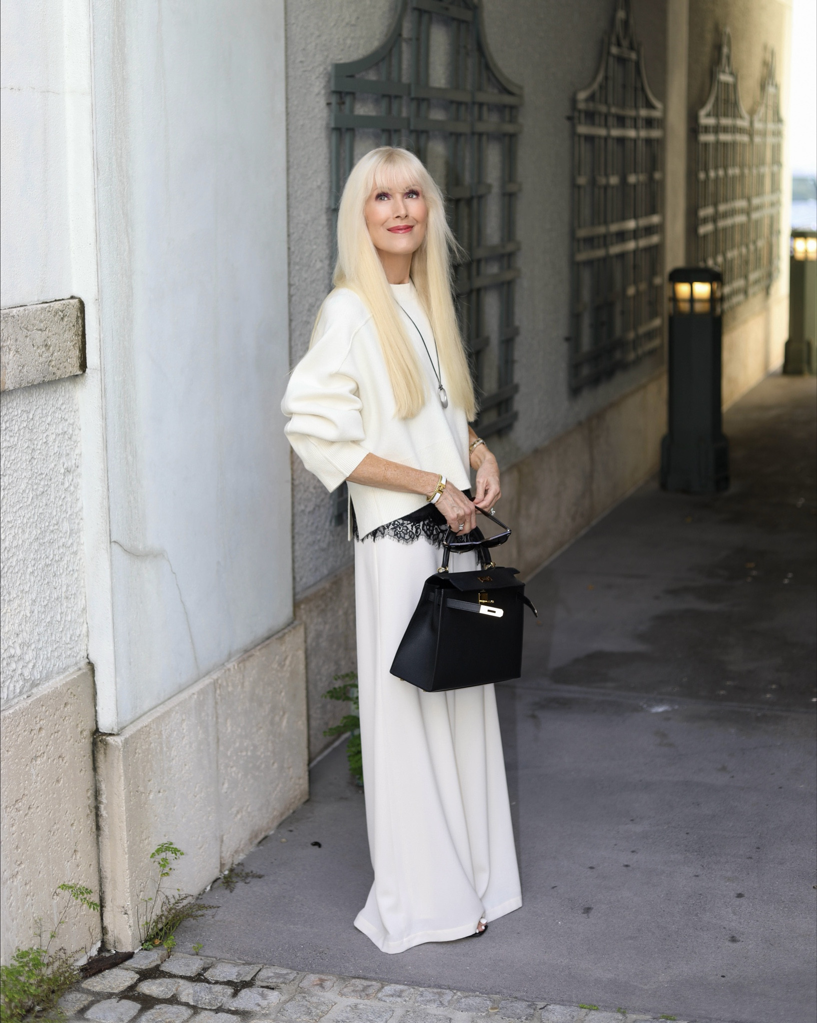 Effortless. Elevated. Intentional.
I love a day tonight. Look where nothing feels forced, just soft layers and easy movement. A style formula that always works for me. #ootd

Outfit inspiration, outfits, effortless style, wearable outfits, elevated style, minimalist style, Zimmermann, YSL, Hermes, fit check



#LTKootd