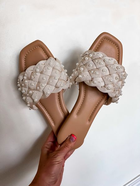 New target sandals 


#LTKunder50 #LTKsalealert #LTKshoecrush