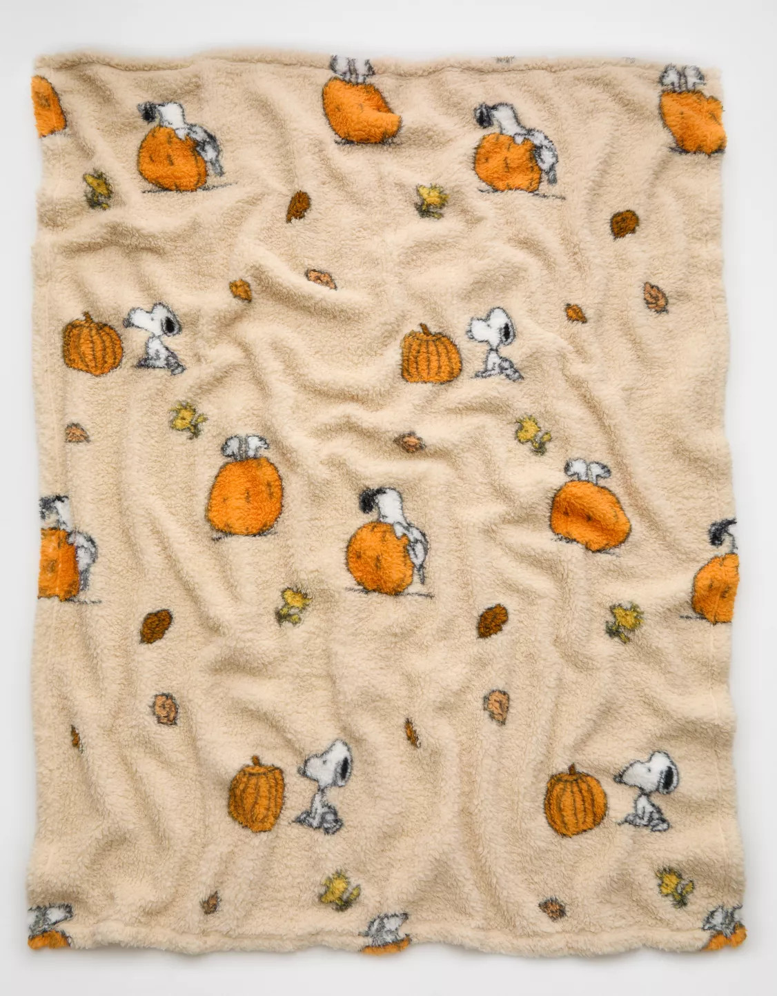 AE Snoopy Fall Blanket | American Eagle Outfitters (US & CA)