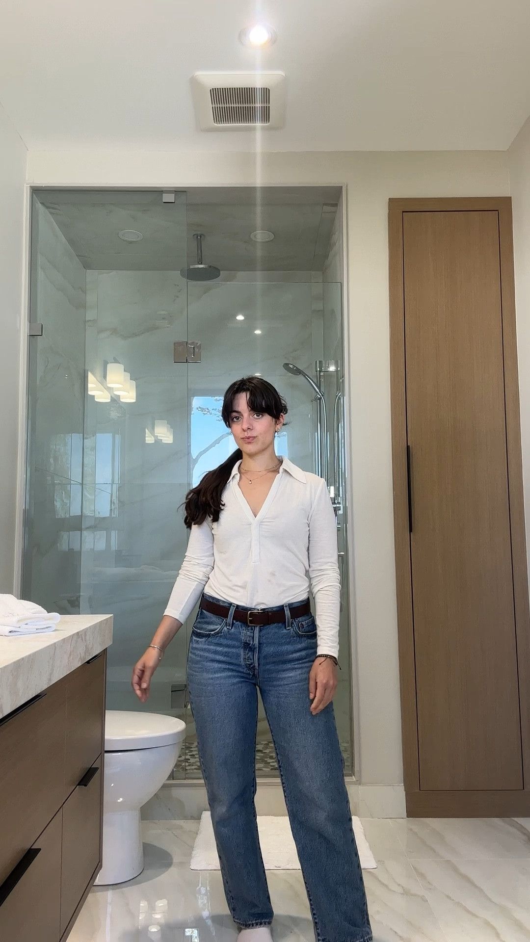 good pair of jeans and a nice top make an outfit

#LTKautumn #LTKstyletip