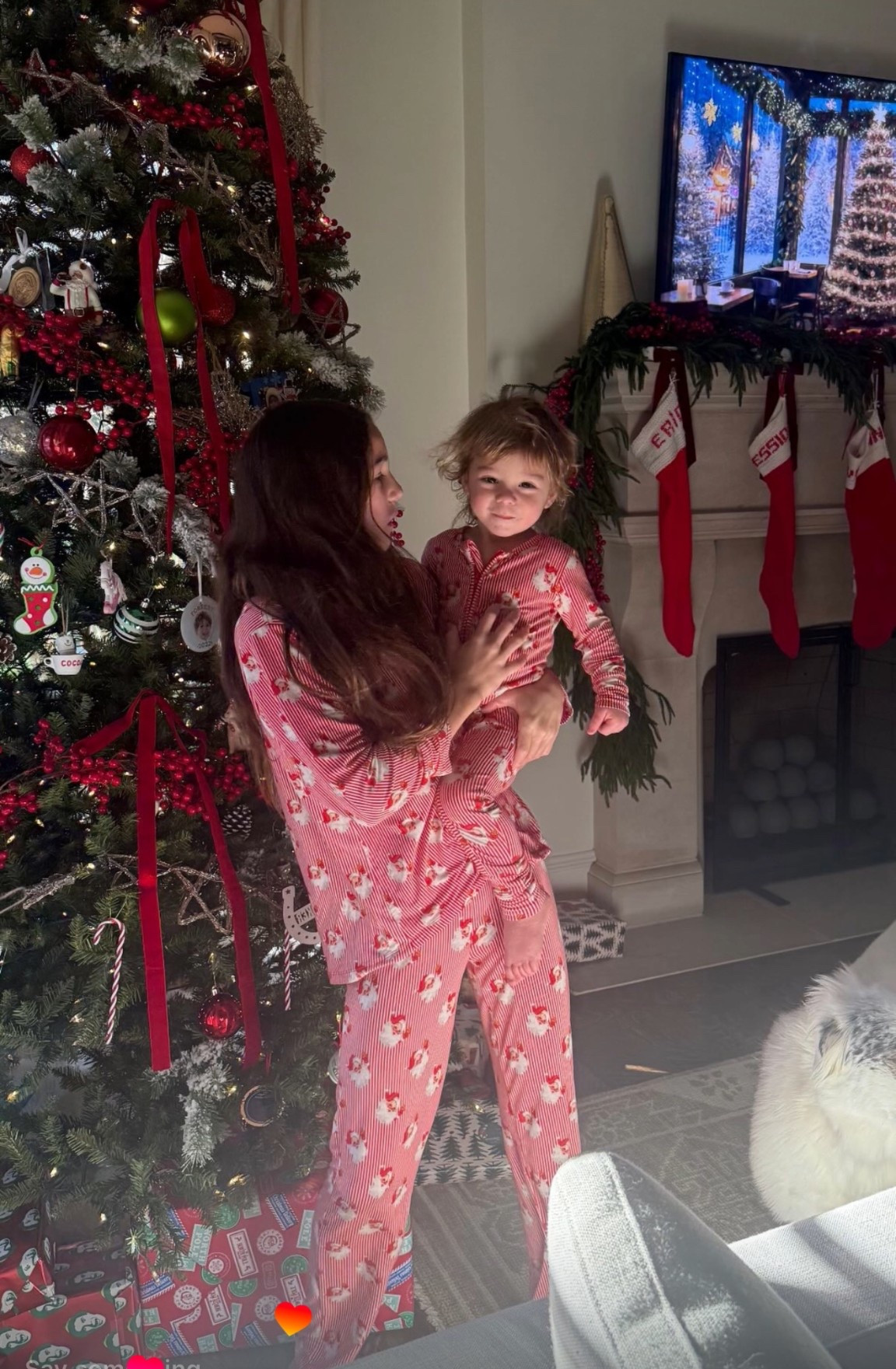 Santa pjs🎅🏼🤍

#LTKKids #LTKHoliday #LTKBaby