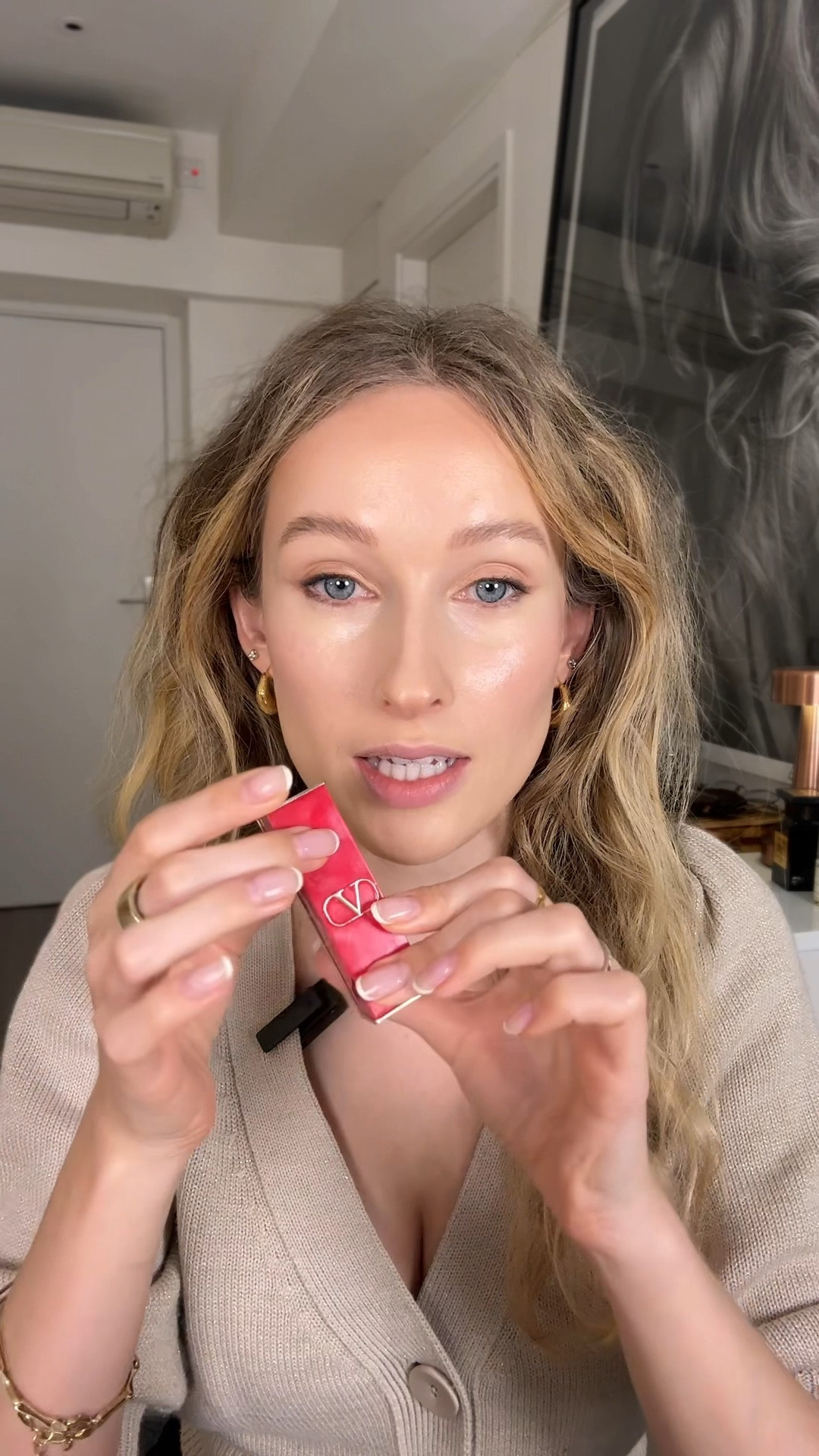 Red lipstick perfection! 💄 
Follow for more makeup recommendations! 🫶🏻 #redlipstick #valentino 

#LTKAsia #LTKbeauty #LTKGiftGuide