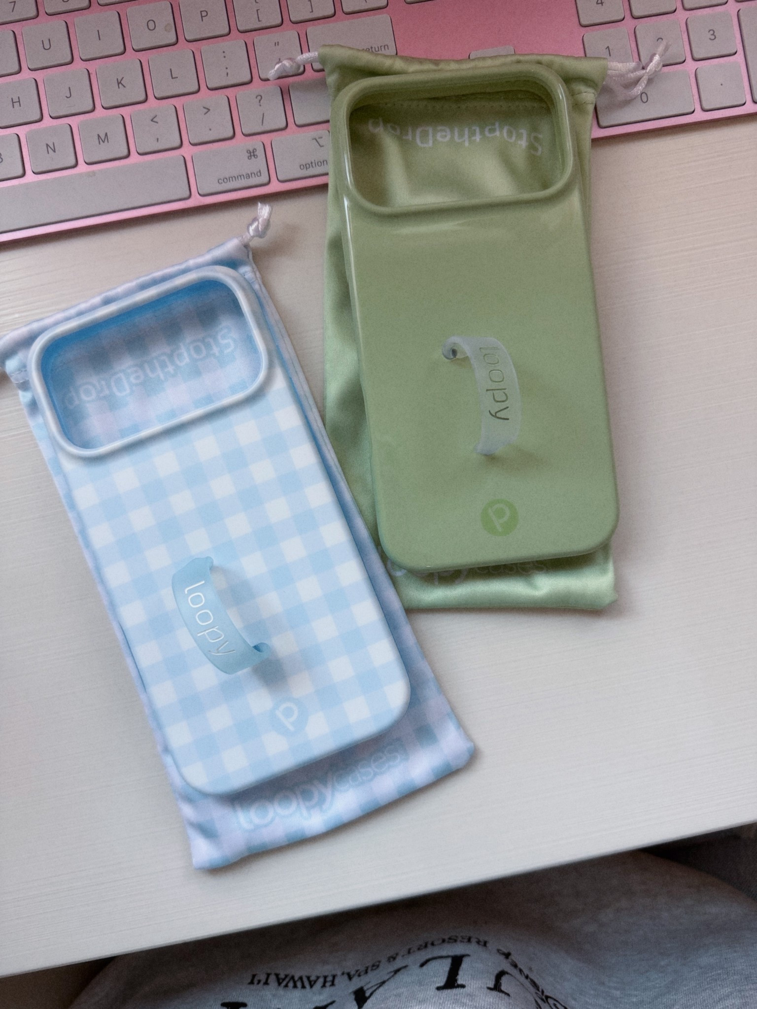 obsessed with all the spring loopy cases!! use my code: ZOEDOKAS for a discount at checkout ✅

#LTKgrwm #LTKdayinmylife #LTKootd