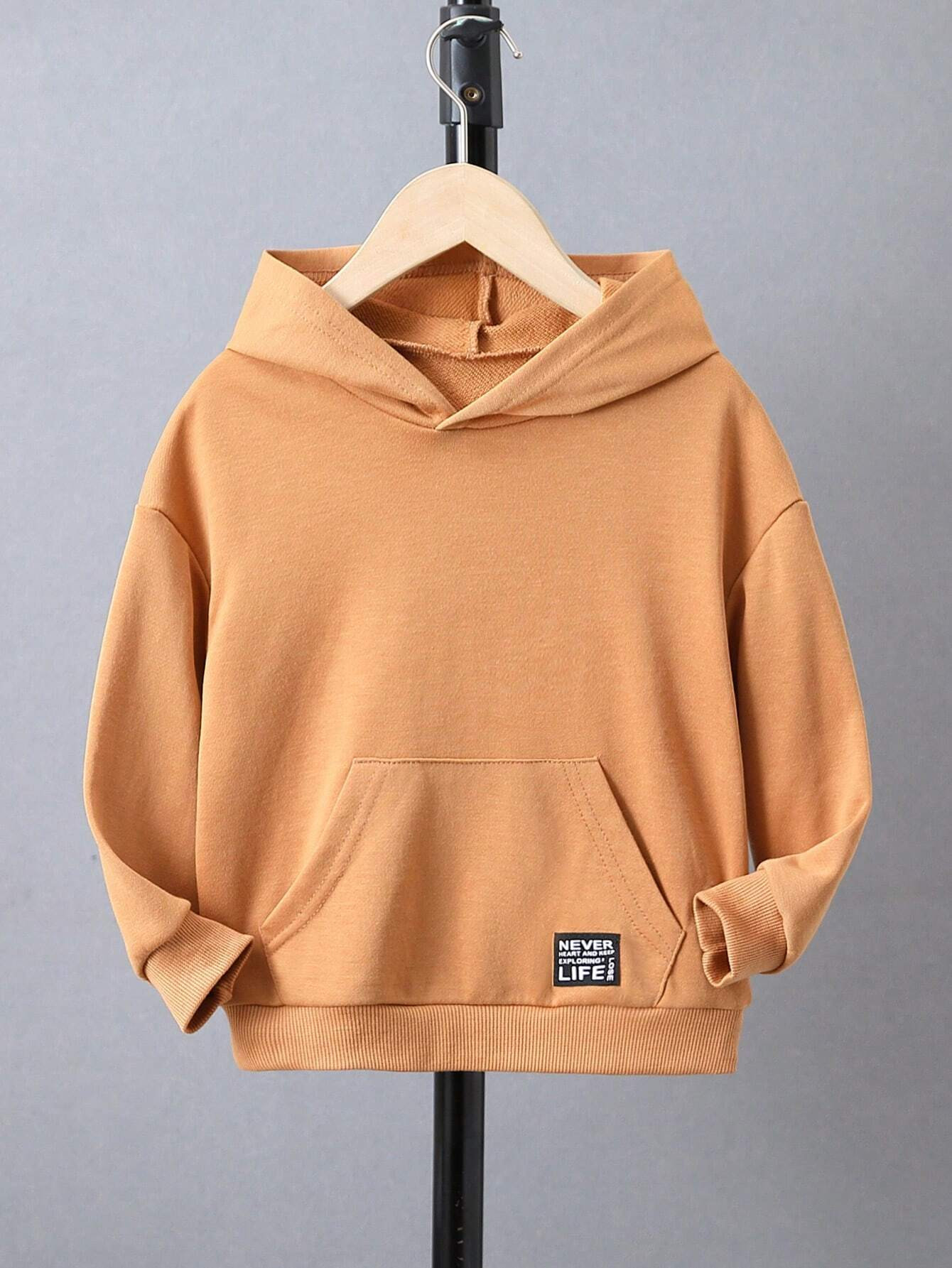 SHEIN Kids EVRYDAY Young Boy Letter Patched Kangaroo Pocket Drop Shoulder Hoodie | SHEIN