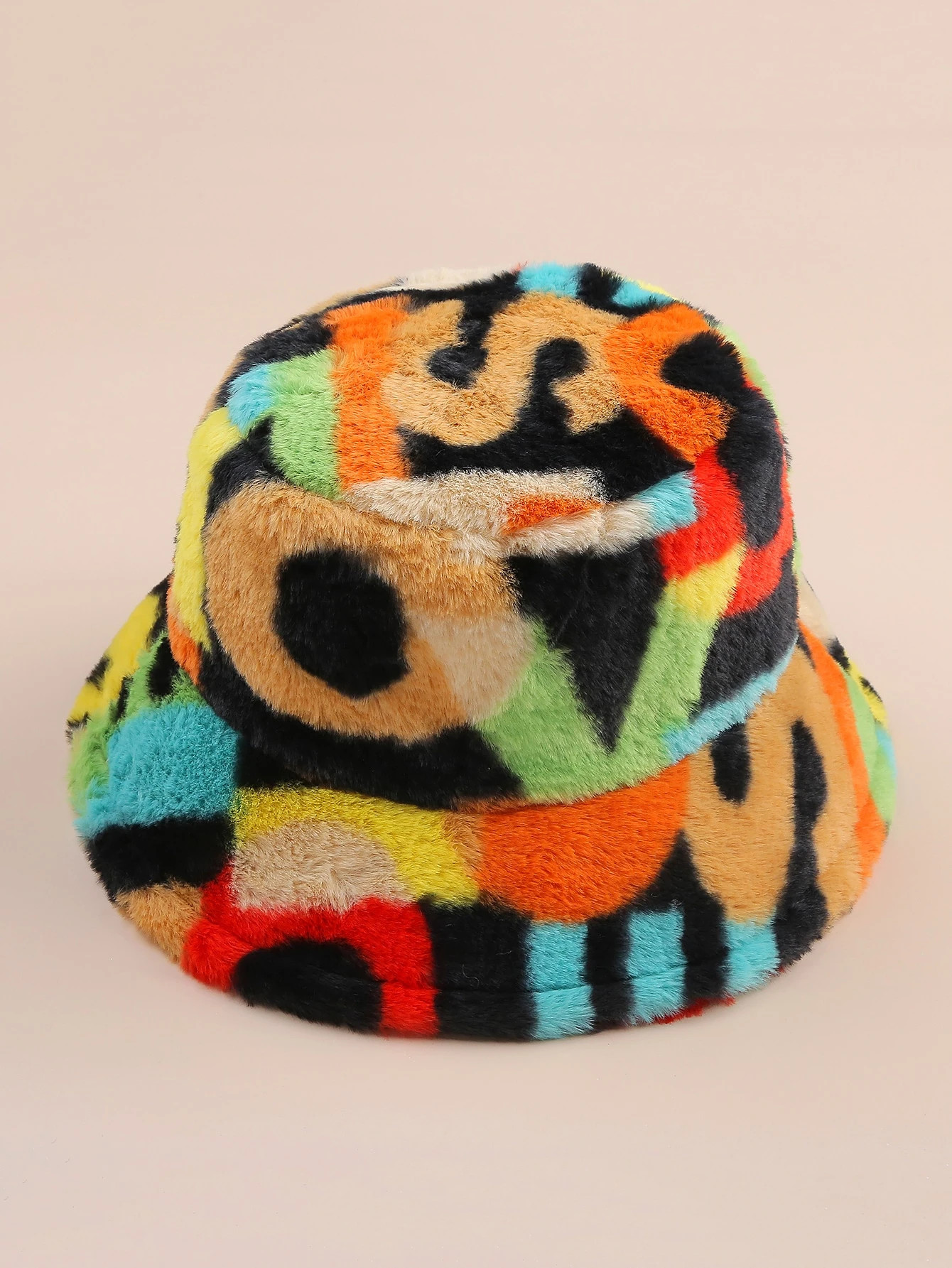 Letter Graphic Fluffy Bucket Hat
   
    SKU: rwhatglov18200923339
         
        78 Reviews
 ... | ROMWE