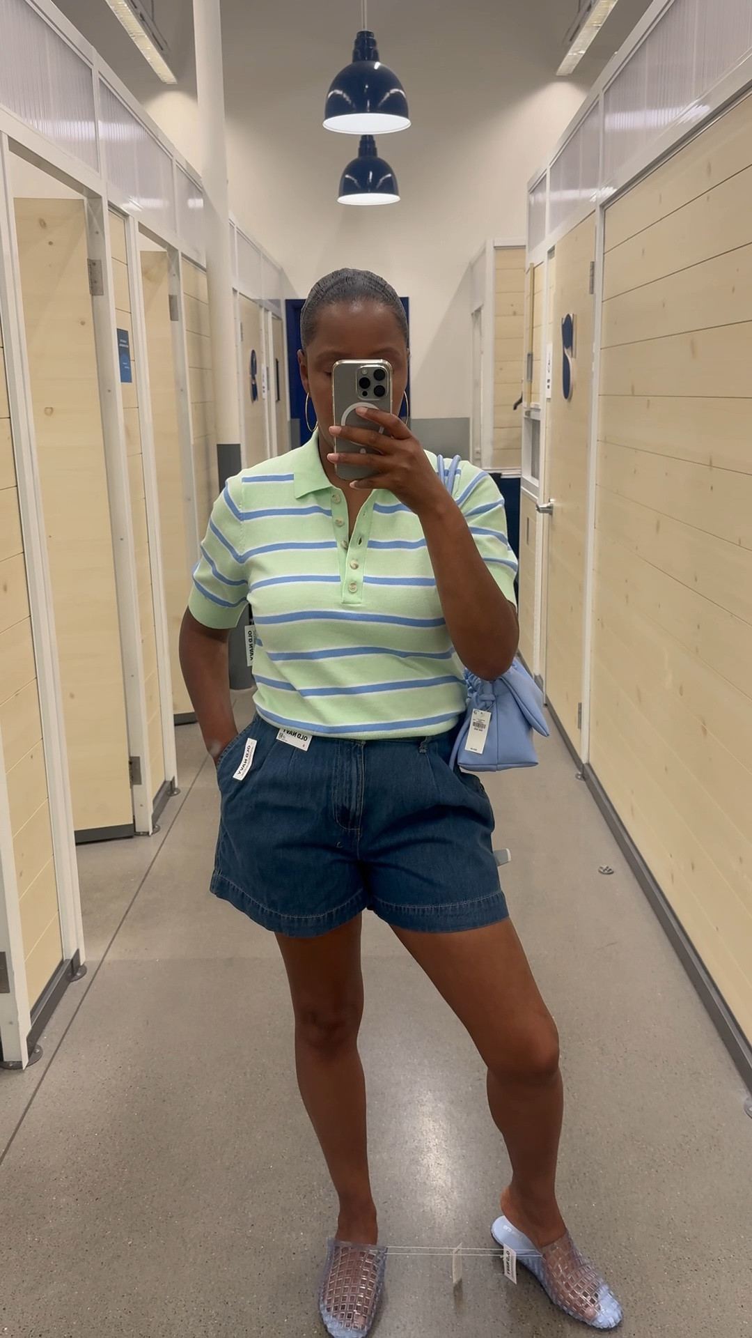 Let’s put an outfit together (casual )