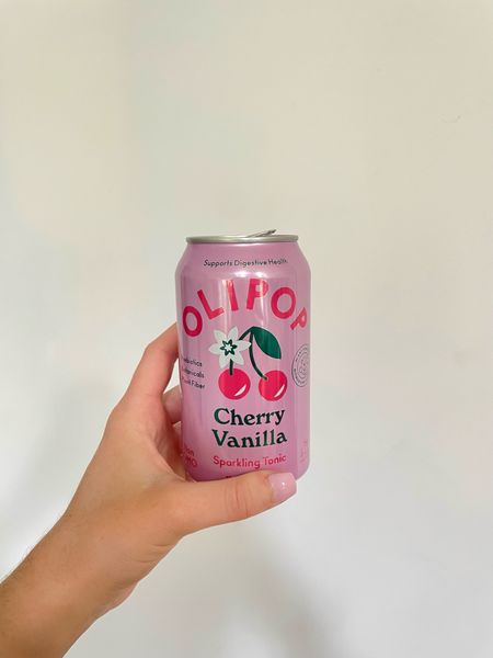 OLIPOP drinks are so yummy and contain probiotics, botanicals, and plant fiber. Sparkling tonic water that supports your digestive health 😍
