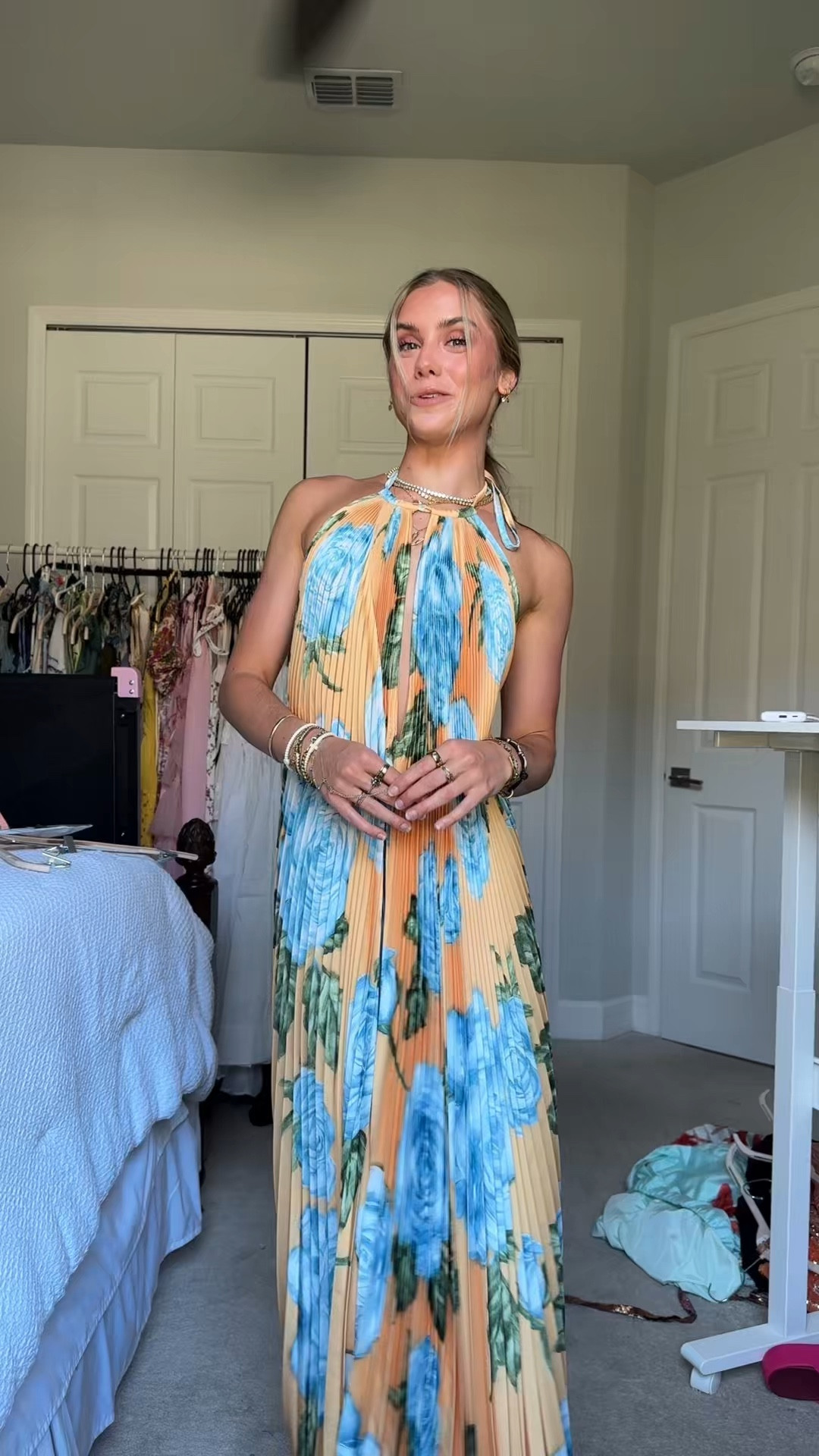 My rent the runway code is “RTRXSVOSEN50” Rent the runway is one of my fav clothing rental services. You can choose your own plan to rent any number of items for any occasion from weddings to work to game day to everything in between. ✨ 

#renttherunway #renttherunwayhaul #renttherunwaytryon #renttherunwayfinds #rtrambassador #rtrhaul #tryonhaul #outfit #ootd #outfitideas #outfitinspo #styleinspo #outfit #fashion #style #outfitoftheday #fashionstyle #outfitinspiration #tryon #outfitideas #currentlywearing #styleinspo #designer #designerfashion #clothingrental

#LTKHoliday #LTKSaleAlert #LTKWedding