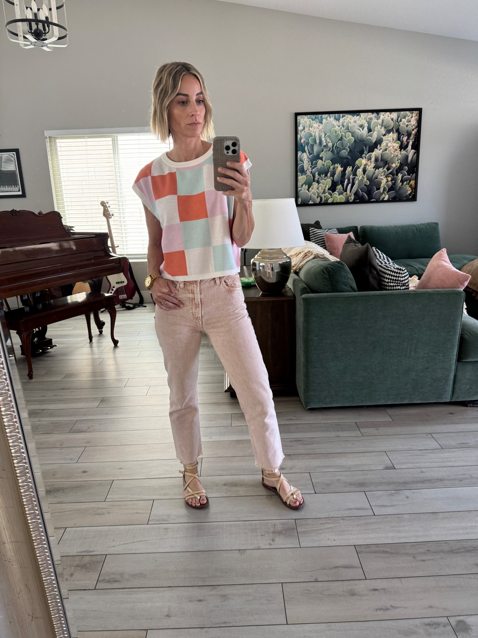 This top is amazing. Super airy for summer with some style. 