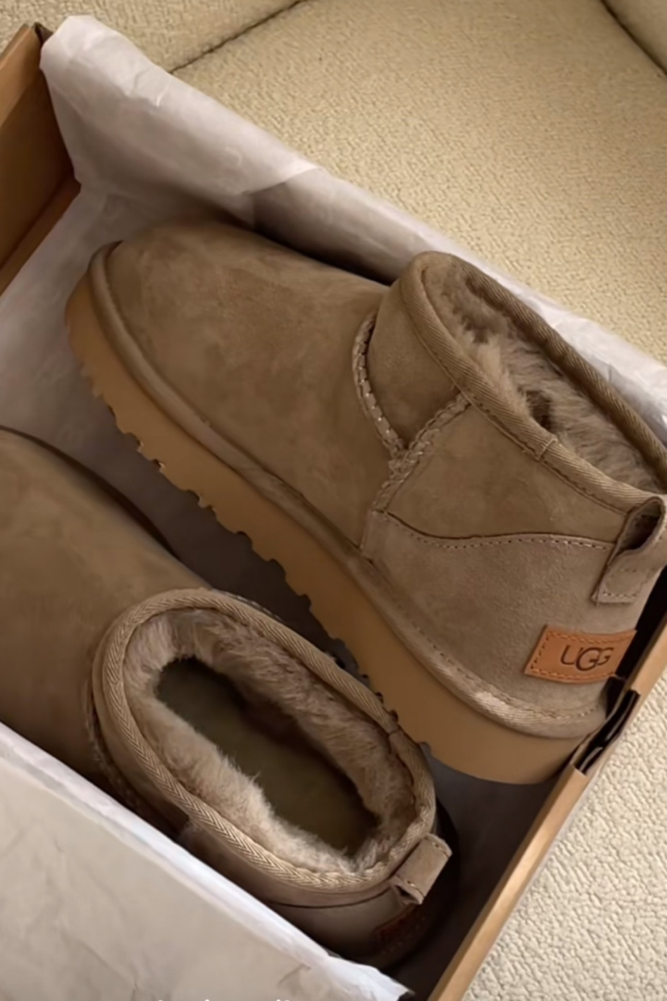 Ugg mini in shade colour 🤎💫 Adding different links with #UGGmini and #UGGultramini in all colours in STOCK now! 🥰

#LTKSeasonal #LTKstyletip #LTKshoecrush