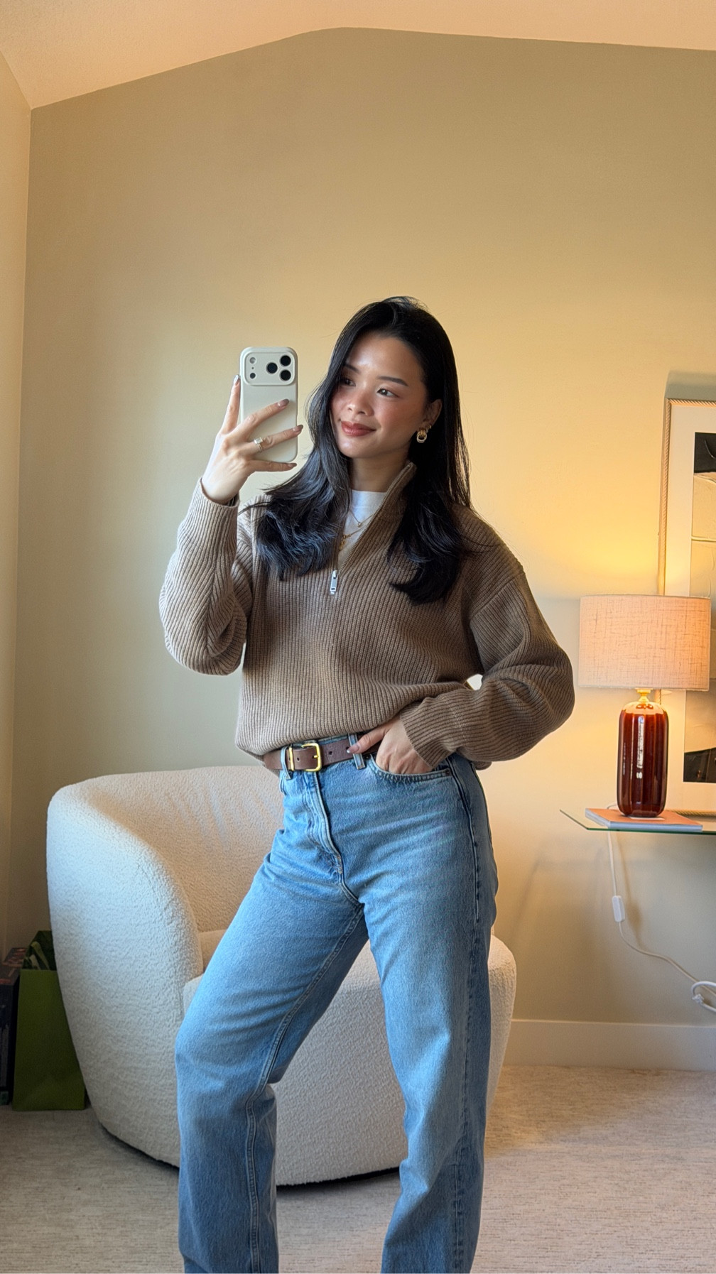 Chanel inspired everyday outfit 

Quince quarter zip size M
Cos Column jeans size 24 (linking similar from Levis)
Cos clean cut white tee size S
Madewell brown belt (linking similar)
Heaven Mayhem Baby Knot earrings
Sam Edelman boots (linking similar)

#LTKFindsUnder100 #LTKgrwm #LTKootd
