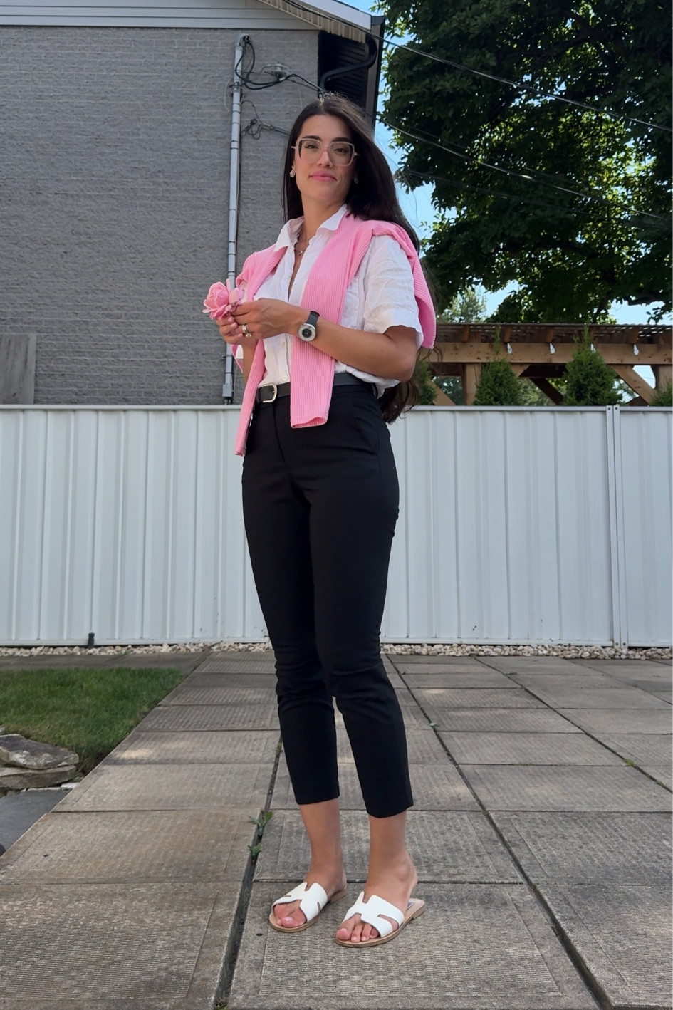 Chic and cute outfit from H&M


#LTKtravel #LTKstyletip #LTKsummer