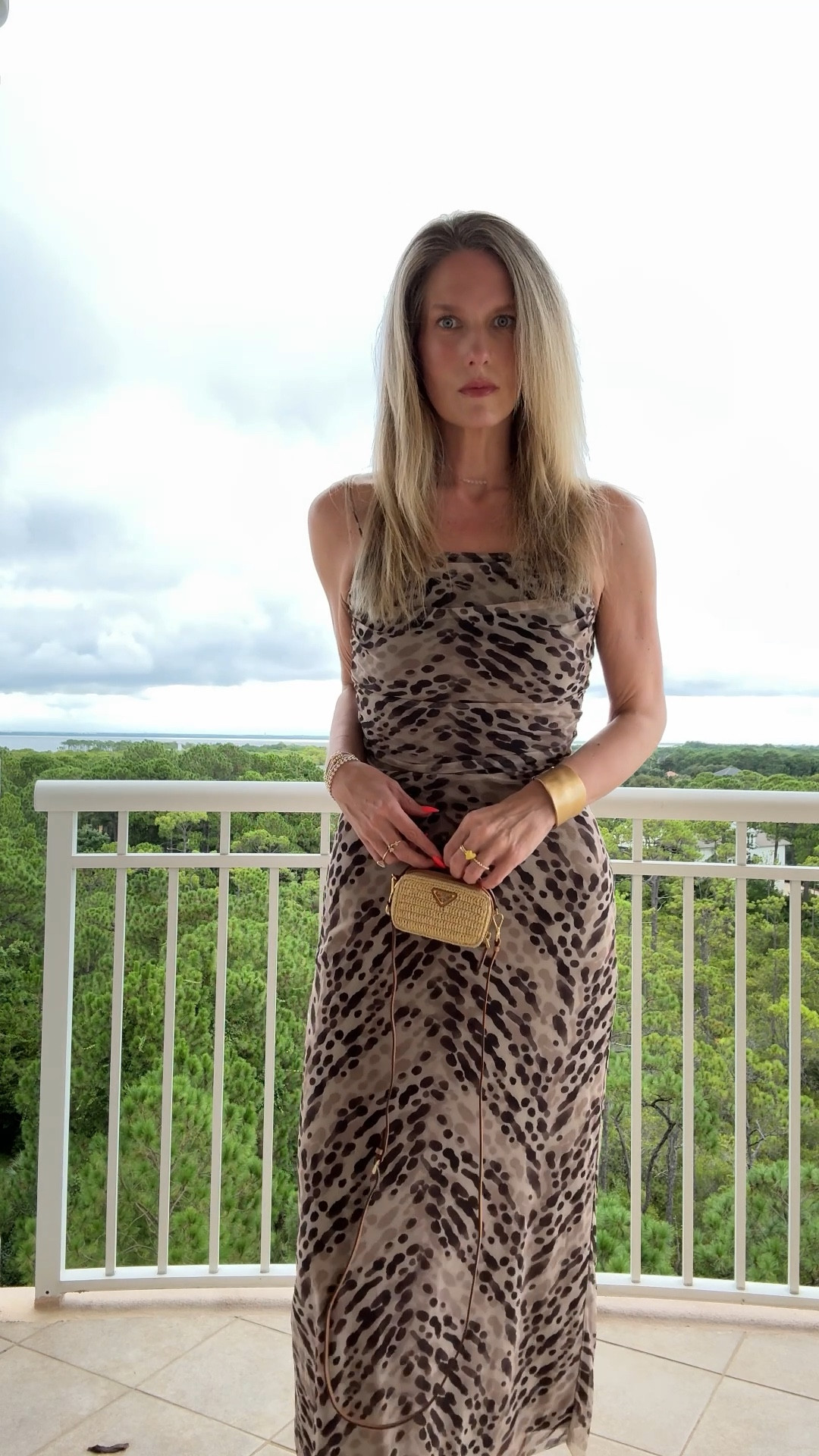 Under $30 Date Night Dress 

#hm #mididress

#LTKOver40 #LTKFindsUnder50 #LTKStyleTip