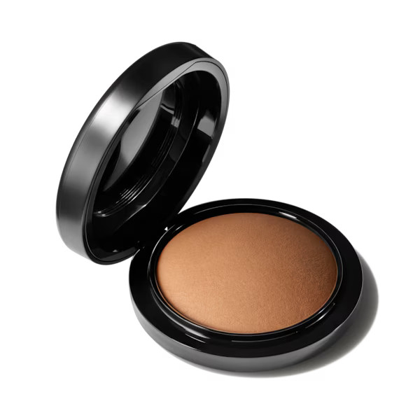 MAC Mineralize Skinfinish Natural Powder - Dark Deepest - 10 g / 0.35 US oz | MAC Cosmetics (US)