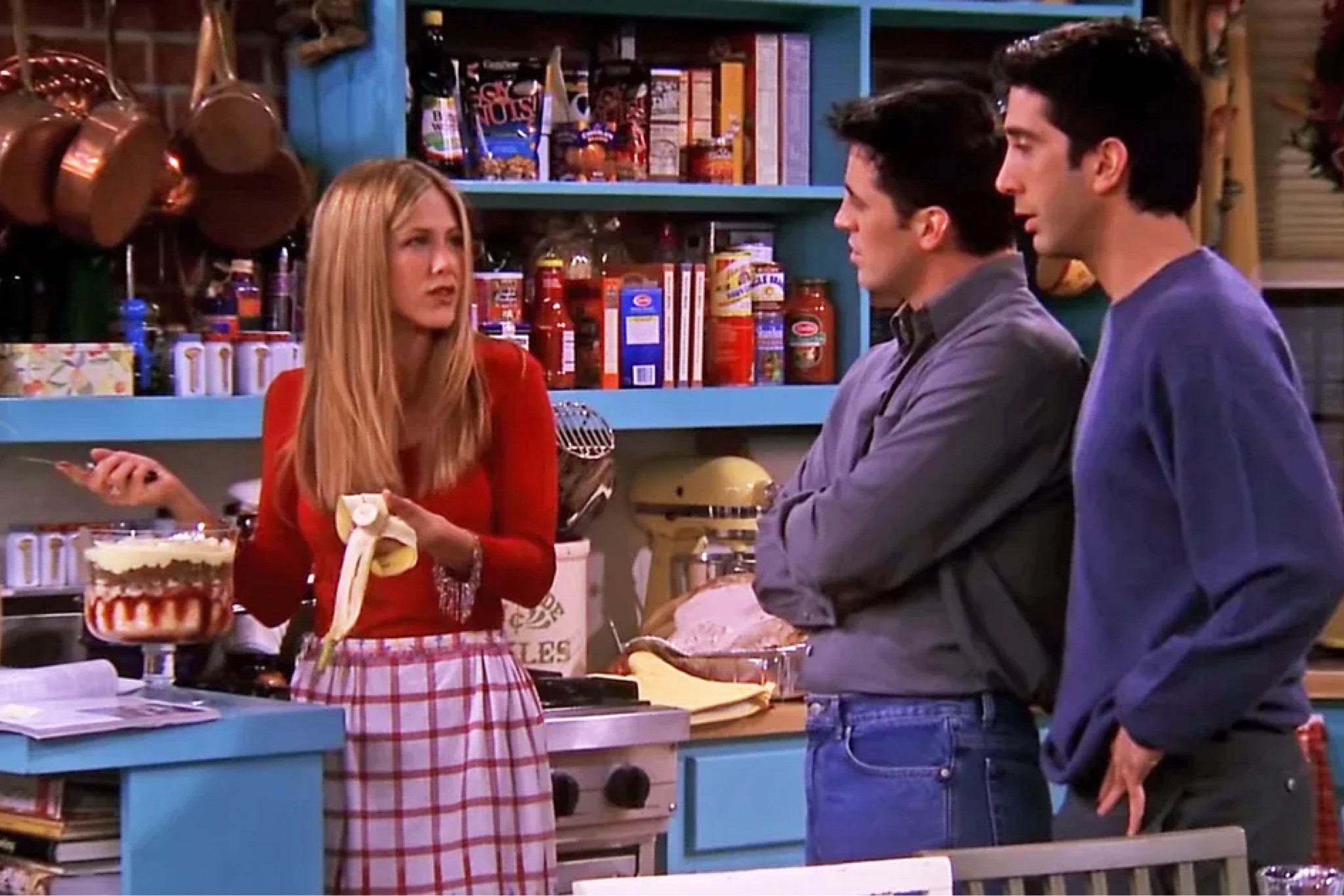 if you’re in need of a thanksgiving outfit, might I suggest a cherry red sweater a la Rachel Green?! 

#LTKstyletip #LTKHoliday #LTKSeasonal