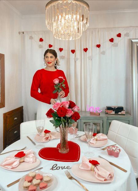 GALENTINES BRUNCH IDEAS❤️
New on LauraLily.com, the perfect Galentines Brunch set up. See more photos, shopping links and Valentine’s Day decorating ideas on the blog (link in bio.)

#vdaydecor #vdayhomedecor #vdayparty #valentinesdaydecor #valentinesdayhomedecor #valentinesdayinspo #valentinesdayparty #vdaybrunch #vdaydecorideas #valentinesbrunch #galentinesbrunch #galentinesbrunchideas #valentinesbrunchideas #valentinesfood

#LTKGiftGuide #LTKSeasonal #LTKhome