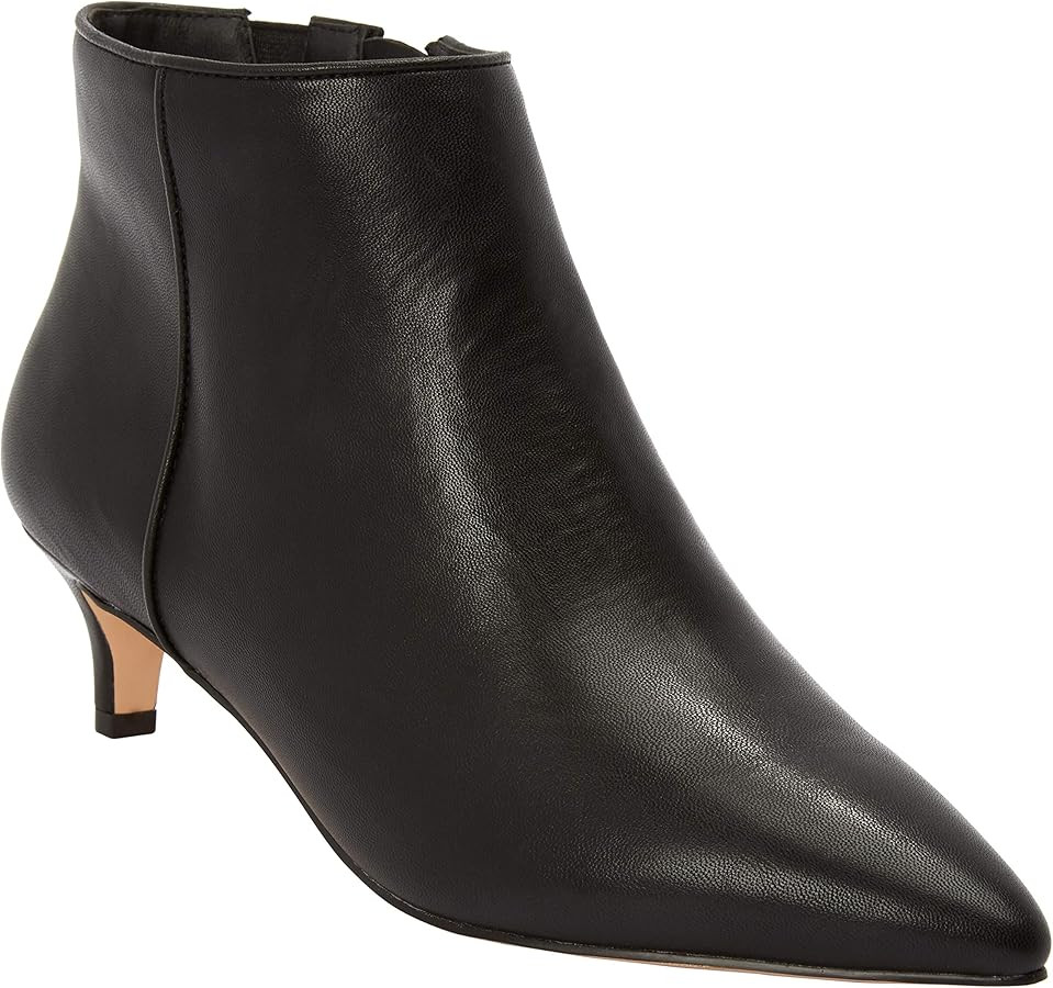 Comfortview Women's Wide Width The Meredith Bootie | Amazon (US)