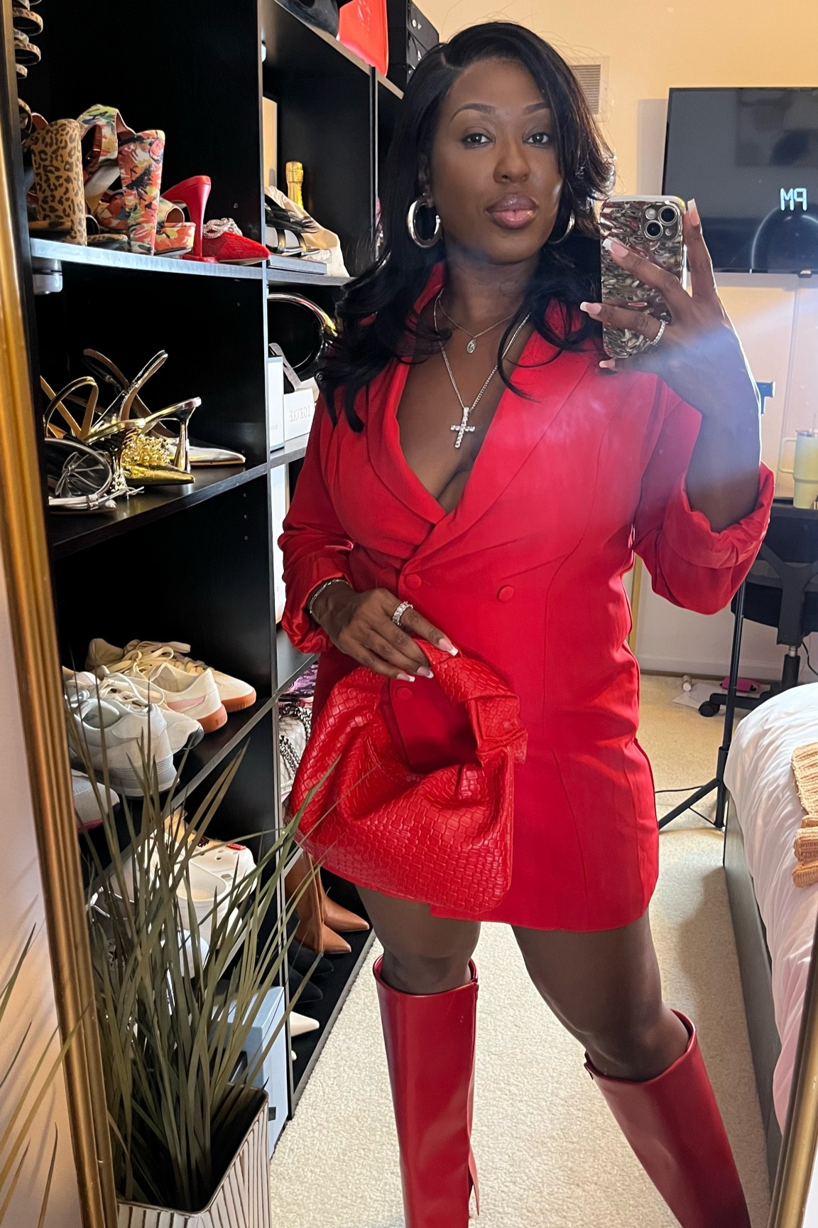 You can never go wrong with a red monochromatic moment! Perfect for a holiday party! ❤️❤️

#redoutfit #blazerdress

#LTKItBag #LTKHoliday #LTKFindsUnder50