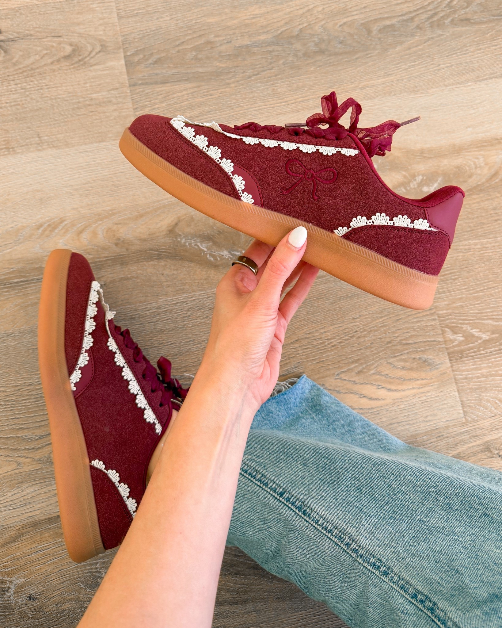 These burgundy sneakers are seriously so cute!!! I cannot wait to style these!! 

Shoes Red shoes Lace Maroon Burgundy Casual shoe Bow detailing Tall girl approved Stang and co

#LTKSeasonal #LTKFindsUnder100 #LTKootd