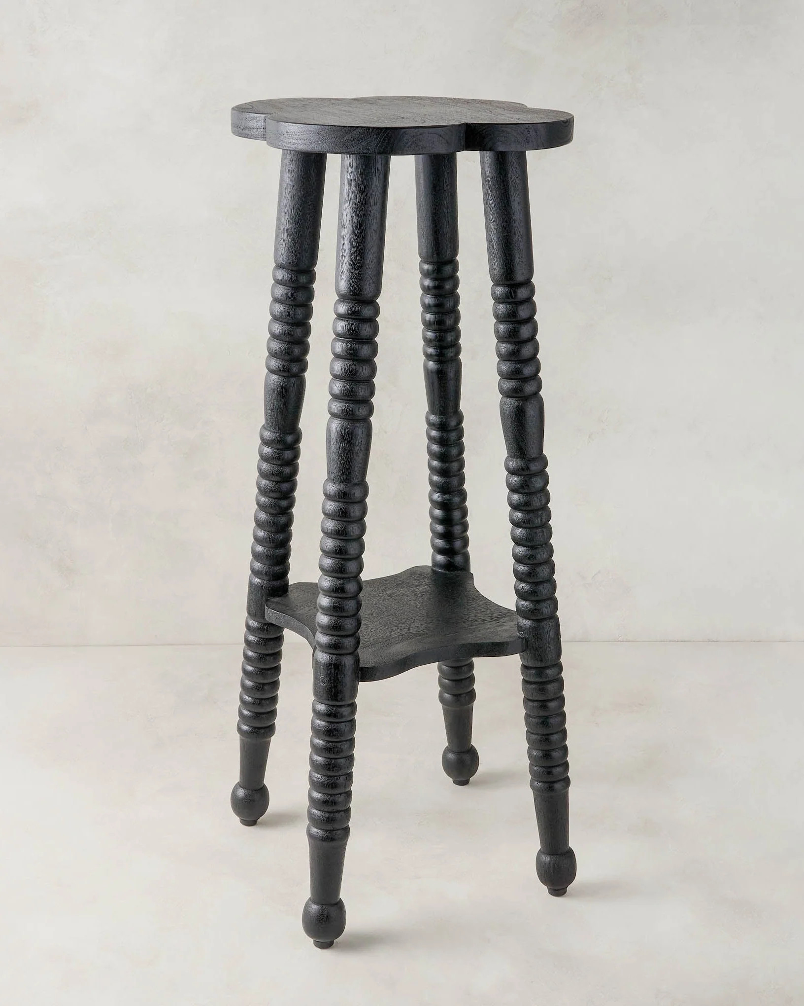 Jude Plant Stand | Magnolia