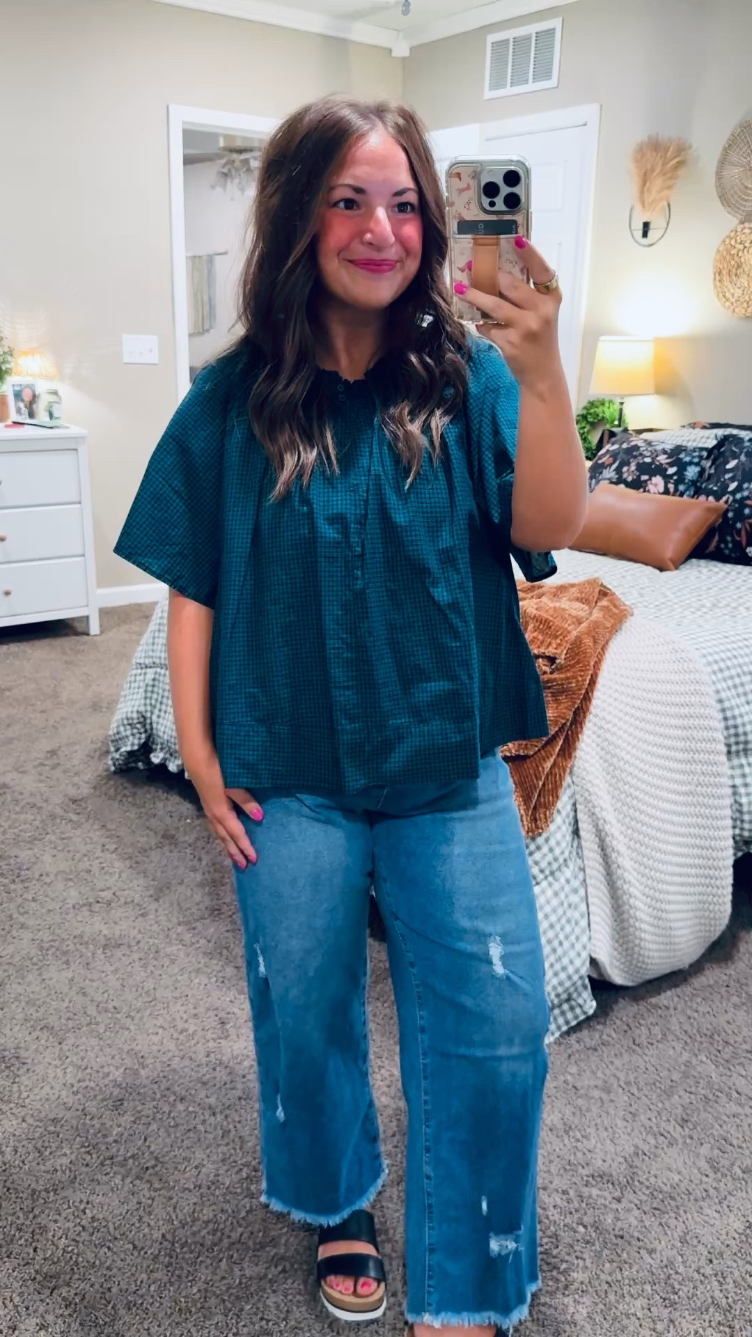 This Old Navy top is such a cute classroom find! Easy to pair with jeans or dress pants for a comfy, polished school-day look 💙


sandals: fit true to size // wearing a 5
jeans: fit true to size // wearing a 12
blouse: fits true to size // wearing a large 

 #LTKootd #LTKMidsize #LTKWorkwear