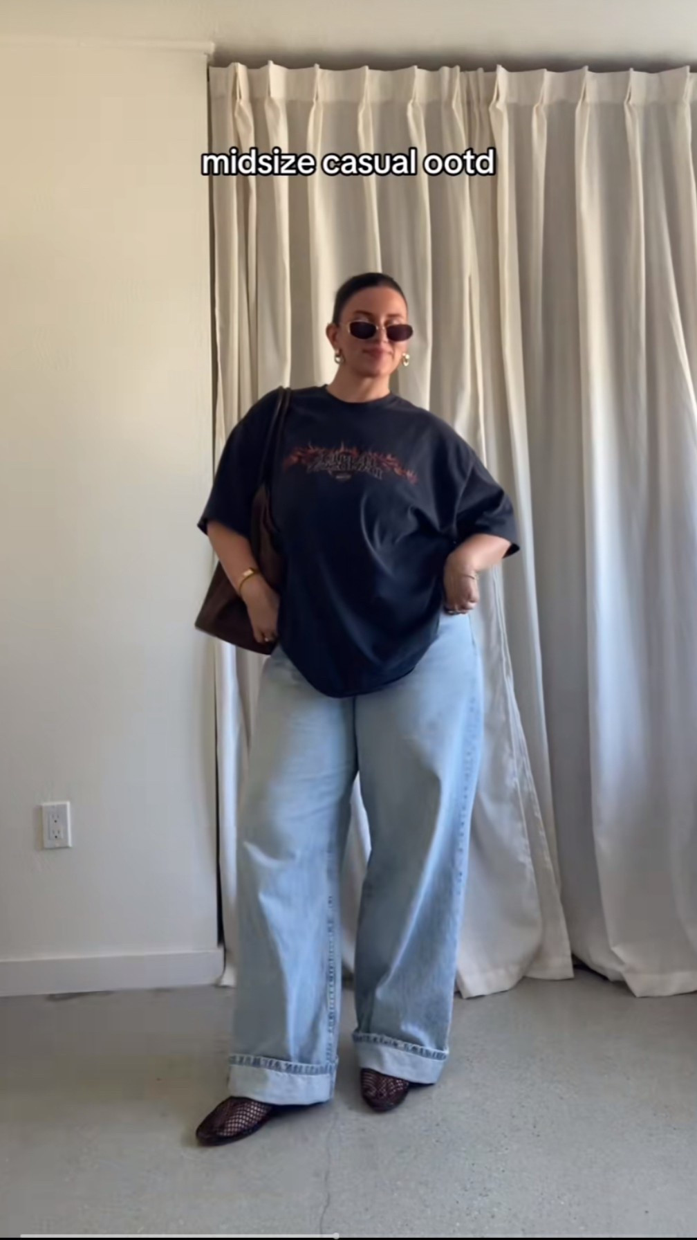 Flats - https://rstyle.me/+BNW5MpwxepmQX5zRYQzY6w

#LTKMidsize #LTKPlusSize #LTKFindsUnder50