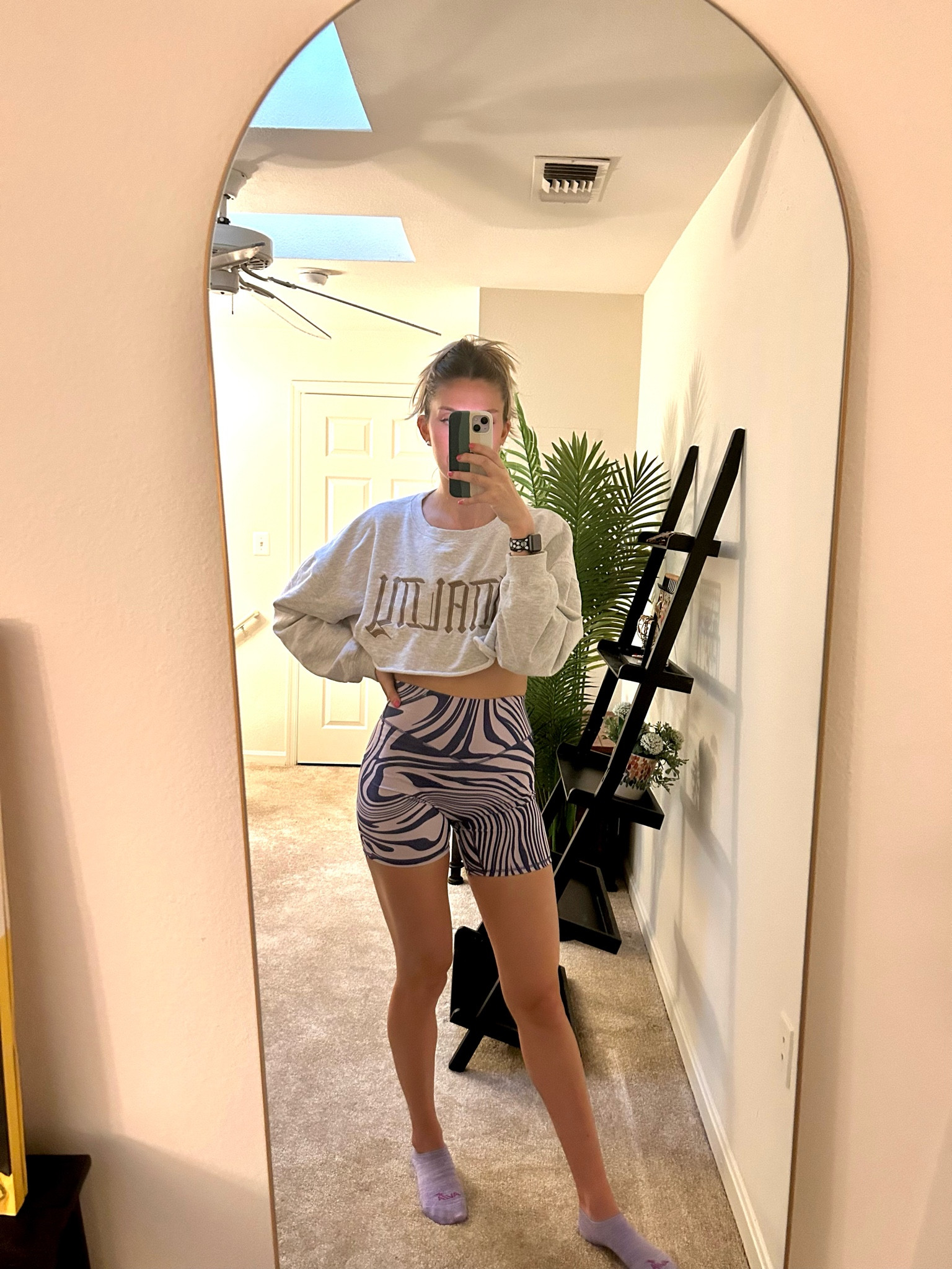 best workout clothes / biker shorts / athleisure
Sweatshirt fits tts, I’m wearing a large but should’ve bought a medium
Shorts fit tts, wearing size small

#LTKunder50 #LTKfit #LTKFind