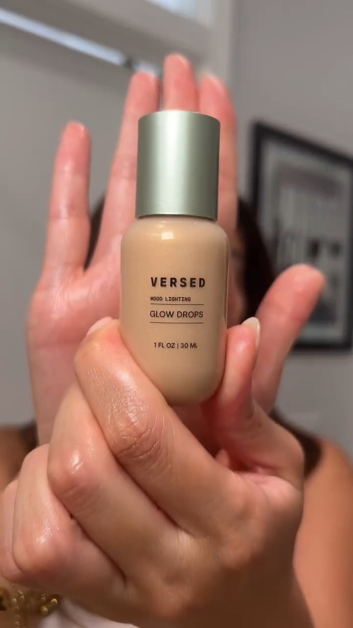 Tell me your best summer SPF duo… I’ll wait 👀

Just WOW! 🤩 This Summer SPF duo @versed protects & glows giving you that perfect summer glow for poolside vibes ☀️

Good Defense Daily SPF 50 leaves no white cast! It is a hydrating SPF with ceramides to lock in that moisture giving you that dewy, glowy look that doesn’t pill under makeup. 

Mood Lighting Glow Drops illuminate the skin with a subtle glow that isn’t over the top! The formula is lightweight and great to layer over your SPF for that glowy, bronze look, that adds hydration to the skin too!

If you are looking for a good SPF duo, THIS IS THE ONE! 🙌🏼

#glowymakeuplook #glowyskin #spfeveryday #hydratingskincare #glowdrops #versed

#LTKFindsUnder100 #LTKFindsUnder50 #LTKBeauty