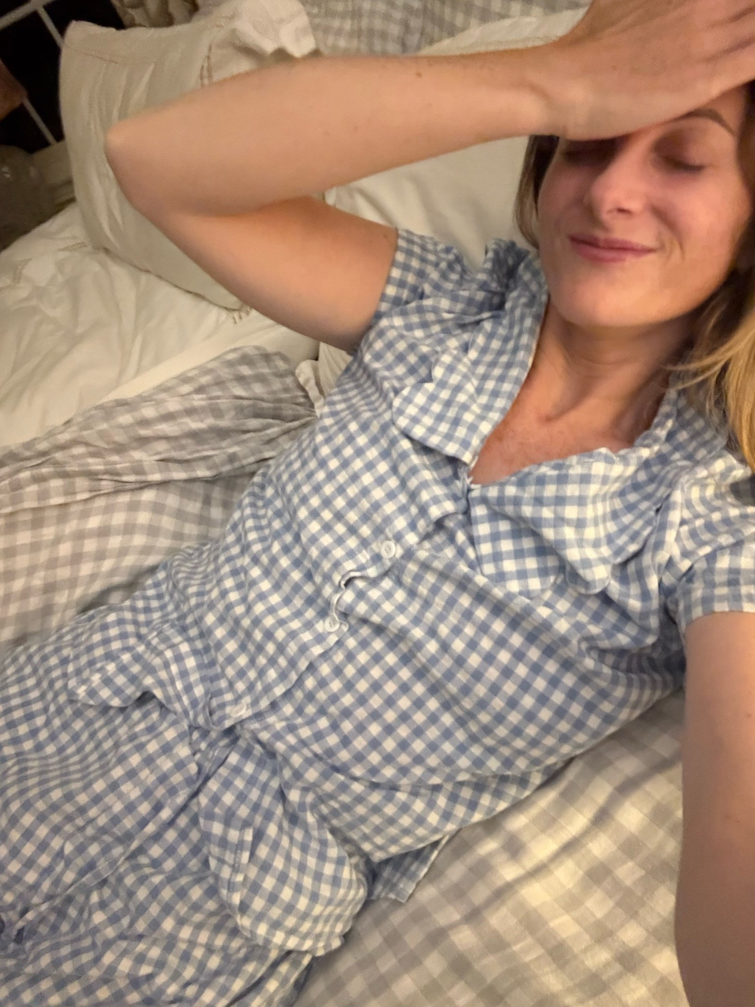 When you accidentally match your sheets 🫣😂

#LTKmomlife #LTKOver40 #LTKmorningroutine