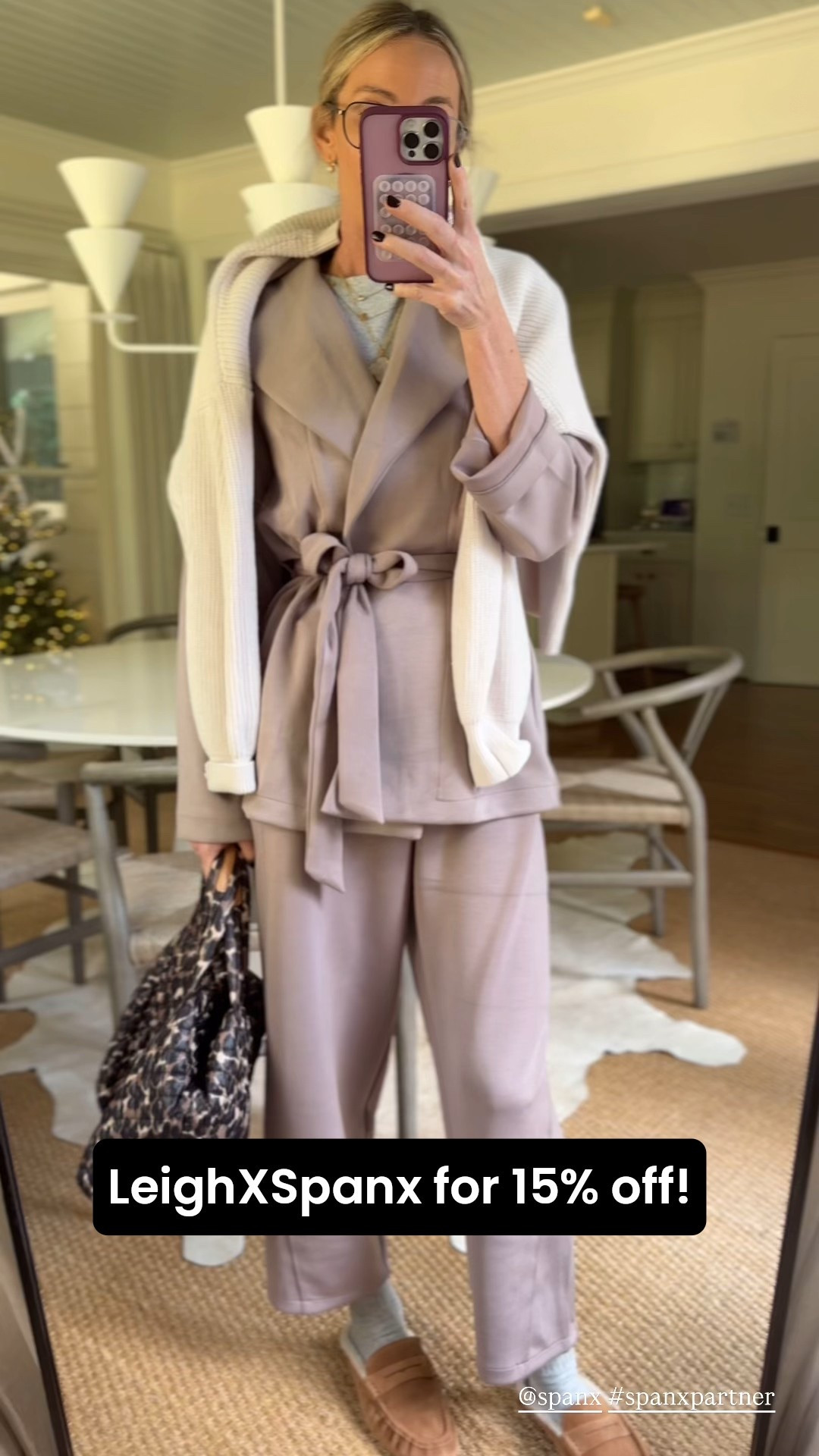 New Spanx! Love the denim and sets for this time of year. Great gifts too! LeighxSpanx for 15% off your order! 

I am wearing XS tall jeans and XS bottoms / small tops. 

@spanx #spanxpartner