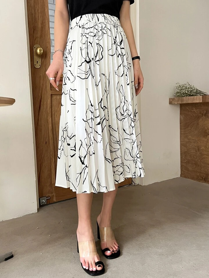 DAZY All Over Print Pleated Skirt | SHEIN