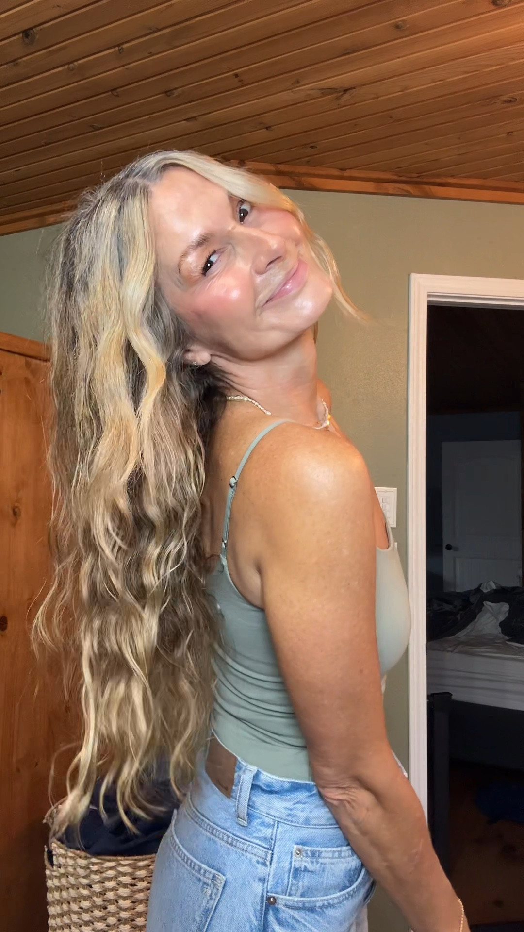 Easy hair tutorial for the most natural beachy waves.

#LTKBeauty #LTKOver40