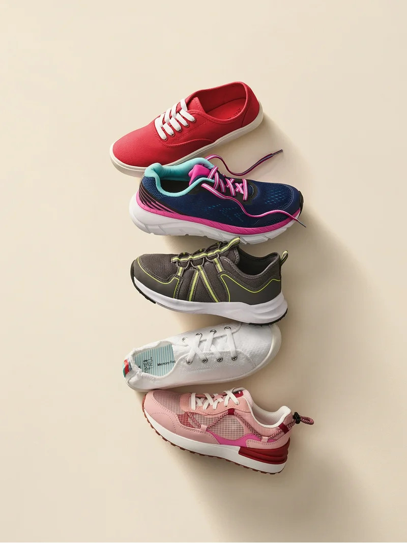 Time and Tru Women's Casual Lace Up Sneakers, Wide Width Available | Walmart (US)