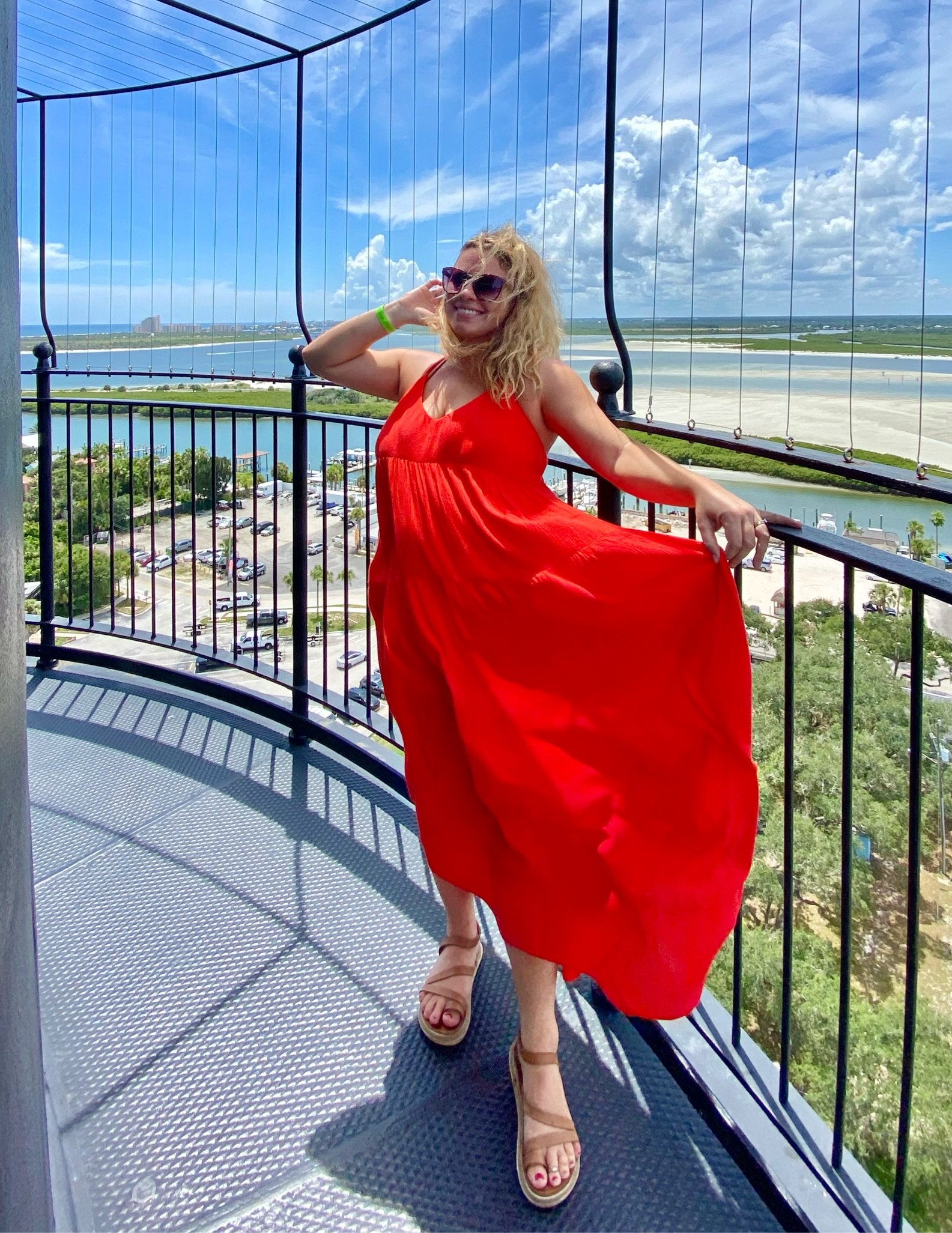 My favorite things for spring:

Dress from Vici (Use code “MidsizeMrs” for 20% off)

Floral
Maxis
Warm colors
#LTKFind #LTKcurves

#LTKSeasonal