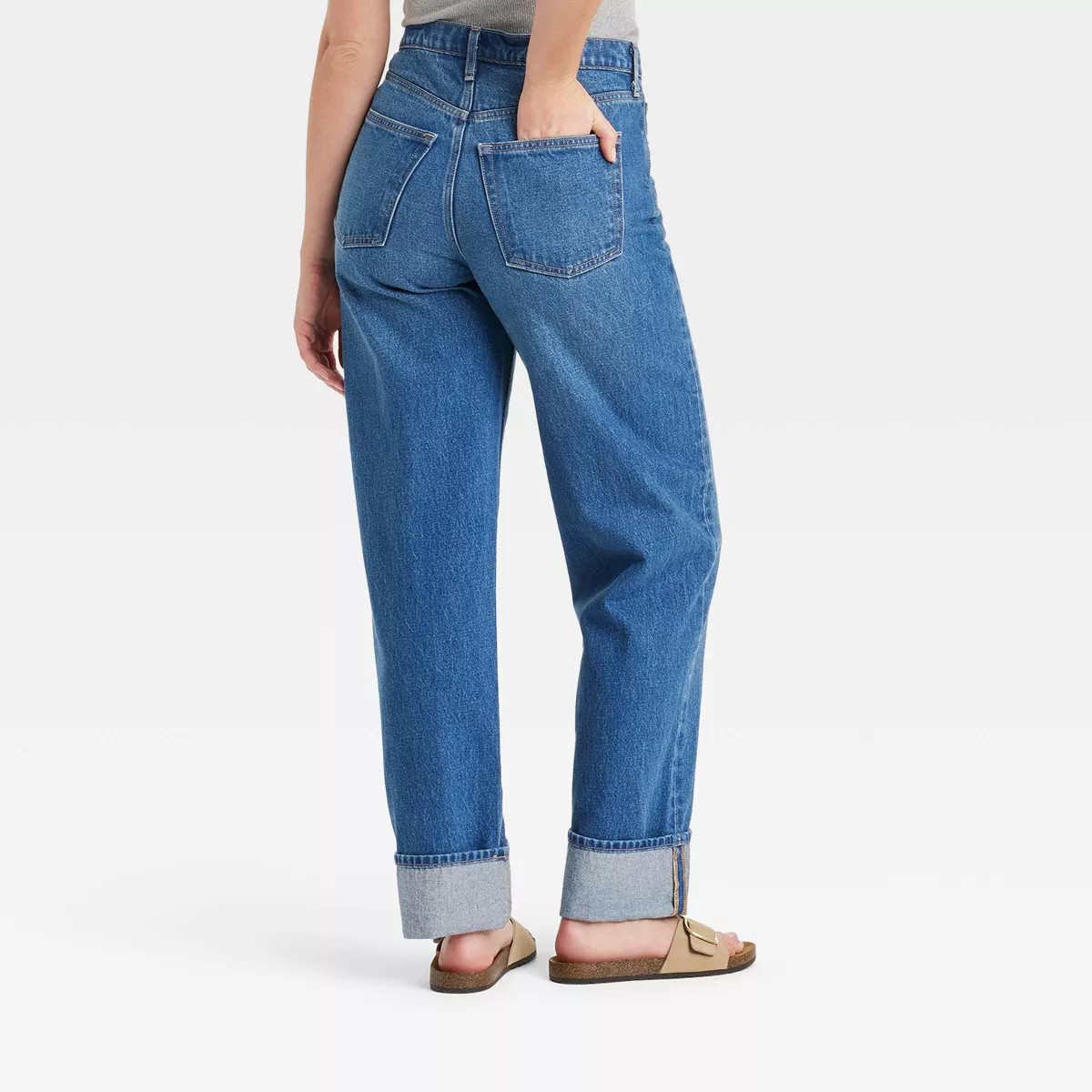 Women's Mid-Rise Cuffed 90's Baggy Jeans - Universal Thread™ Dark Wash 14 | Target