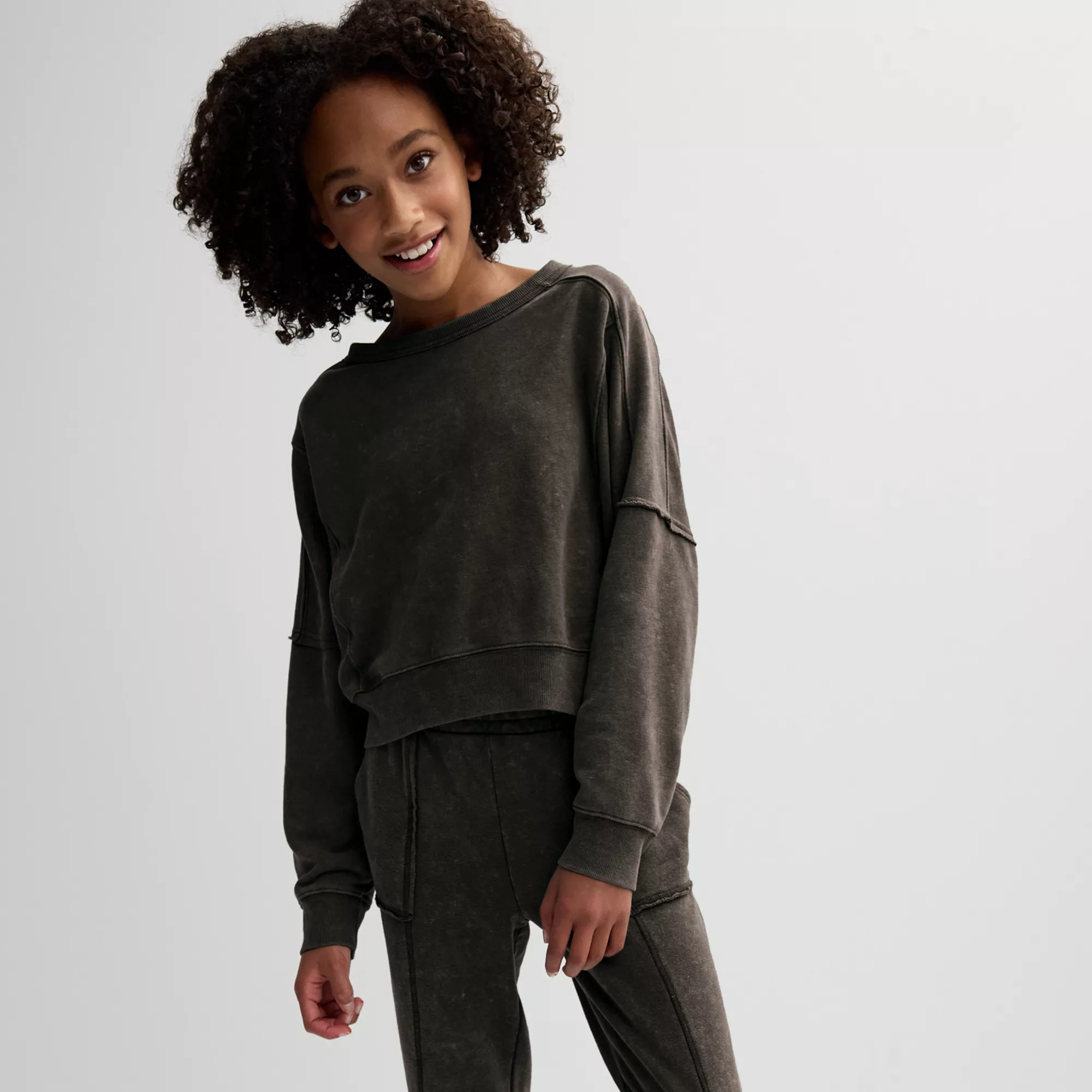 Girls 6-20 SO® Seamed Crop Sweatshirt in Regular & Plus Size | Kohl's