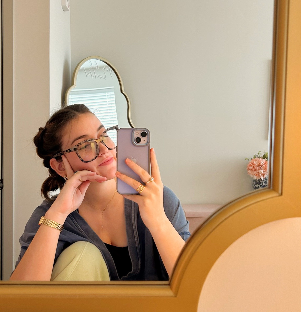 New fav: my PEEPERS!! 🤓 11/10 recommend these they are so so cute & I haven’t had blue-light headaches since wearing them!