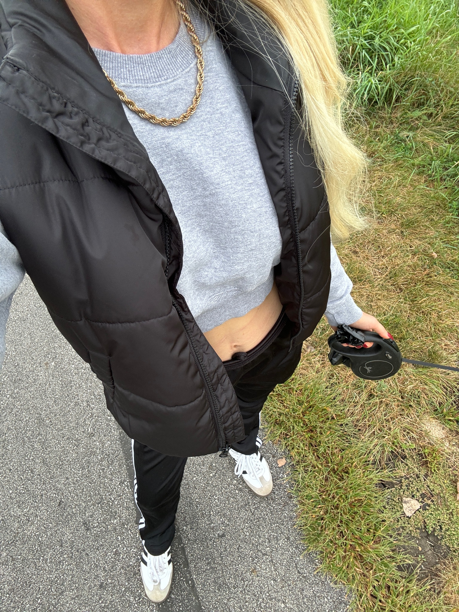 Cozy dog walking outfit for fall 🐾🍂



#LTKActive #LTKFindsUnder100 #LTKStyleTip