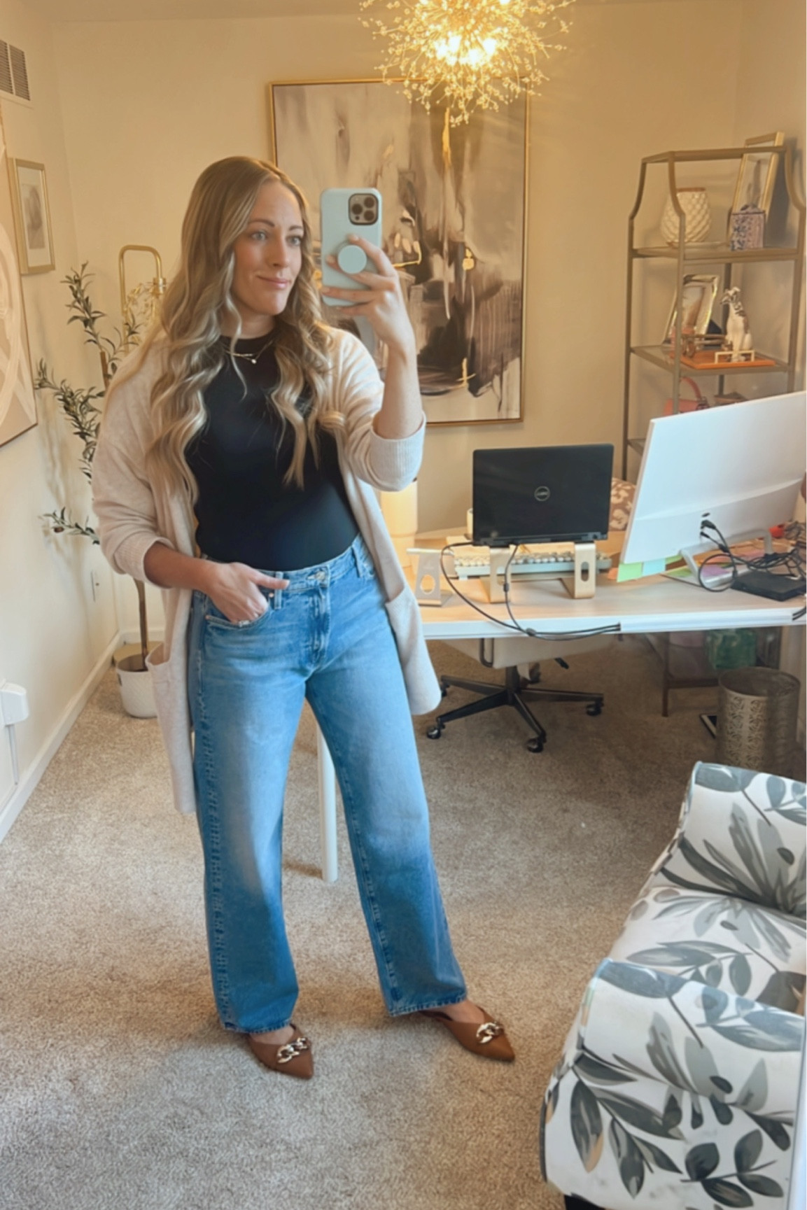Finally found some wide leg jeans I like! Mother jeans and skims tshirt. Everyday style!

#LTKGiftGuide #LTKfindsunder100 #LTKstyletip