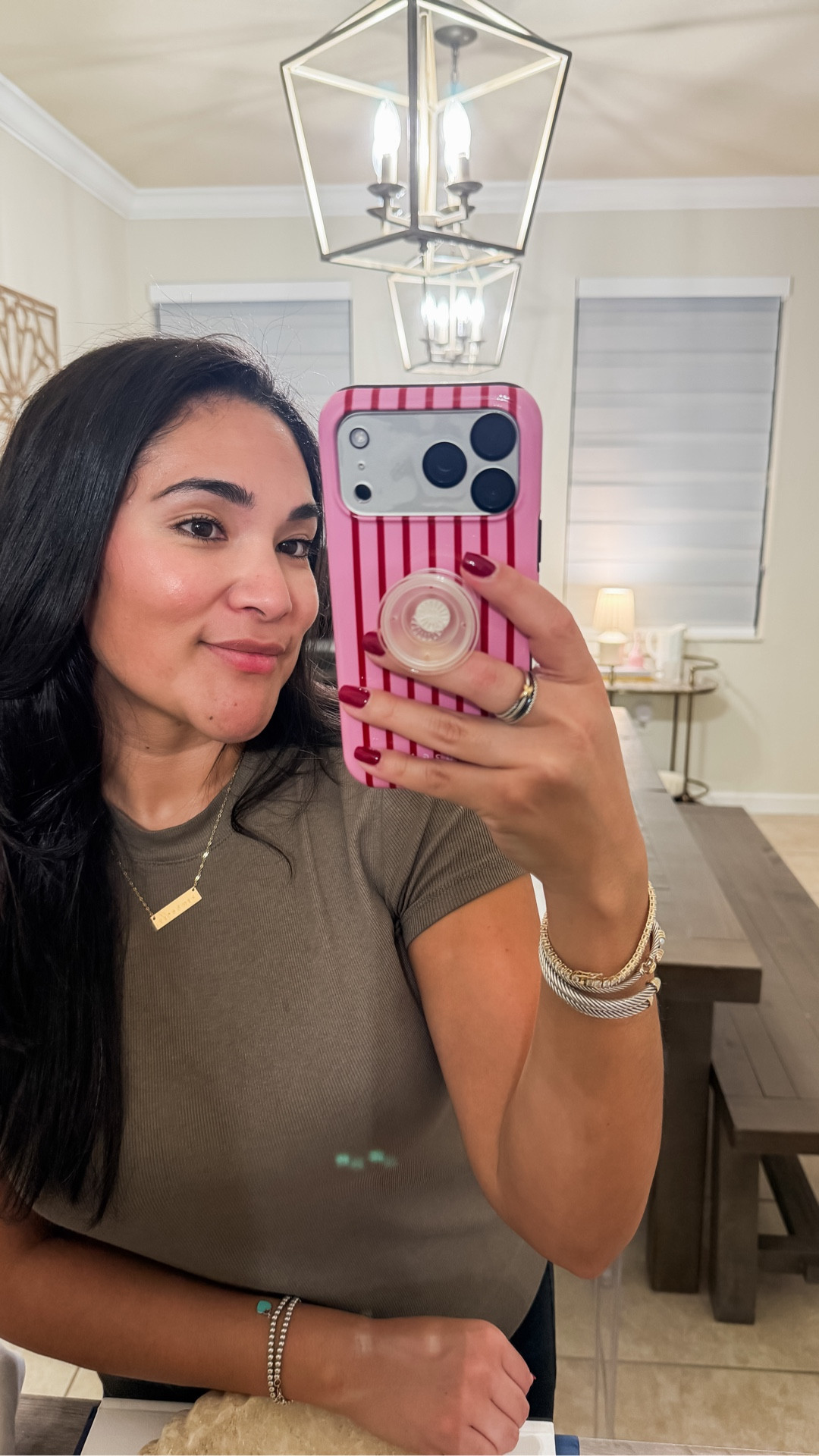 chic + functional ✨ obsessed with these designs! comment “case” for a link to shop my favorite phone cases! 

#phonecases #iphone17promax #iphone #burgaphonecases

#LTKFindsUnder50 #LTKSaleAlert #LTKFindsUnder100