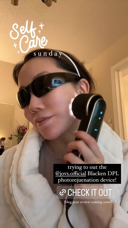 Selfcare Sunday: using the new JOVS Blacken DPL Photorejuvenation Device
Fade pigment and reduce redness with brightening anti-ageing technology! Helps the target skin concerns like pigmentation, blemishes and brown spots with 2 to 3 times usage per week! A great holiday gift idea for the skincare and beauty lover on your list. 

#LTKbeauty #LTKstyletip #LTKGiftGuide