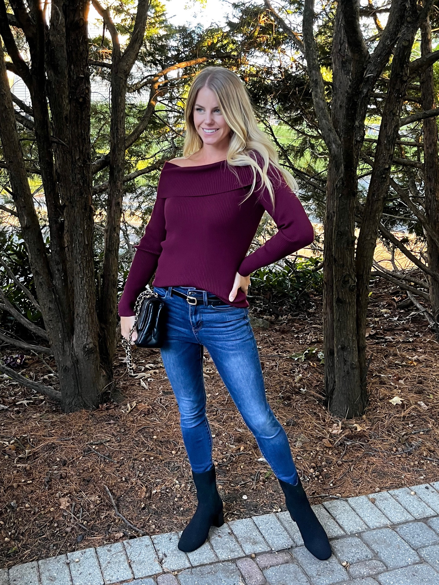 Love this fun off the shoulder sweater it can also be worn on the shoulder for a drapey neck line. Runs true to size wearing size small