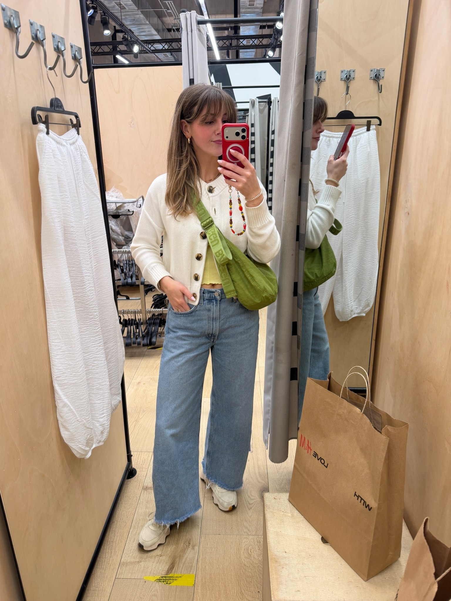 Outfit of the day for a casual day in Mexico exploring a bit 
Jeans are rented  from Rent The Runway. Use my code RTRXLMUGFORD for 60% off your first month!