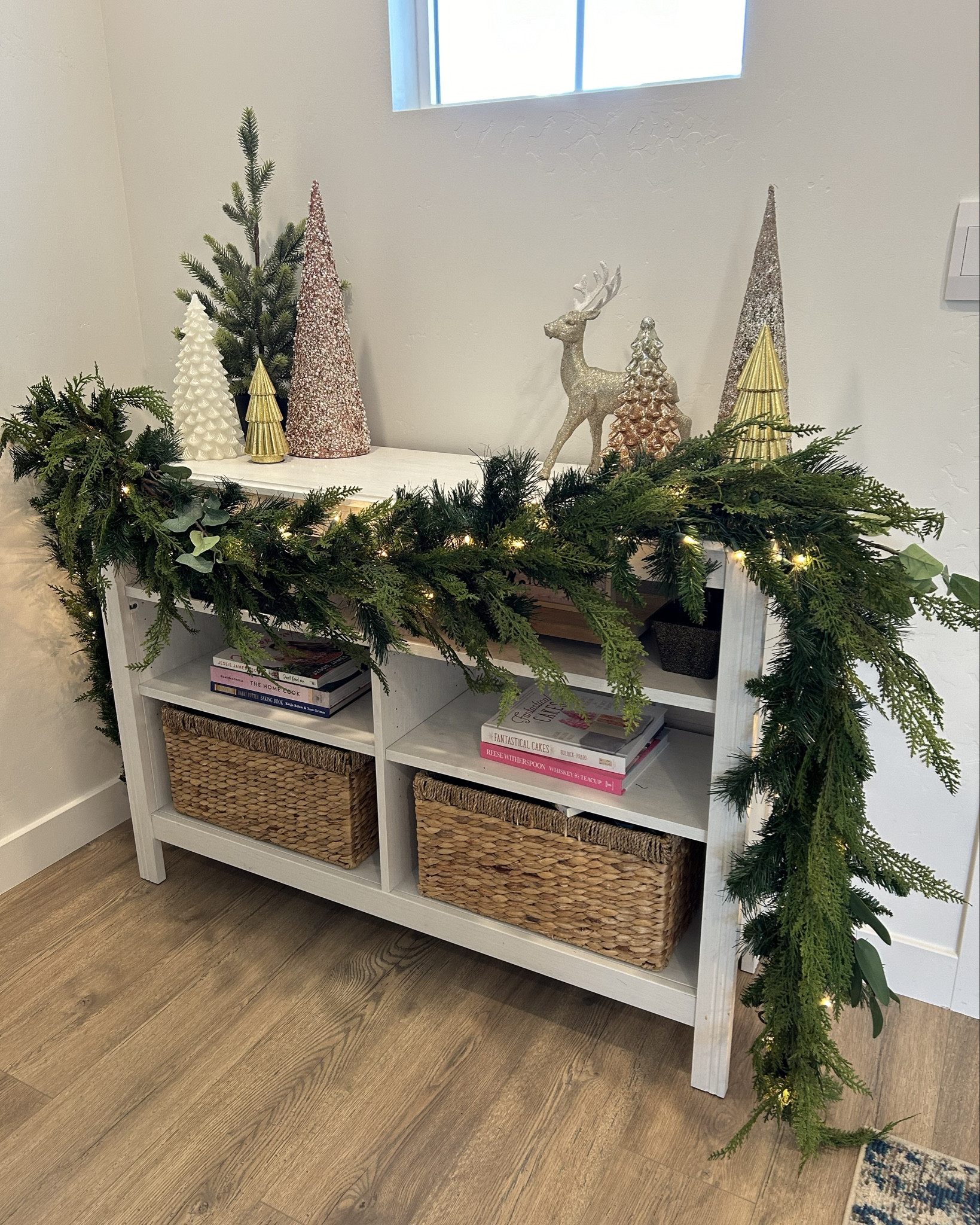 Hanging Garland with the BEST hook

#LTKHome #LTKSeasonal #LTKHoliday